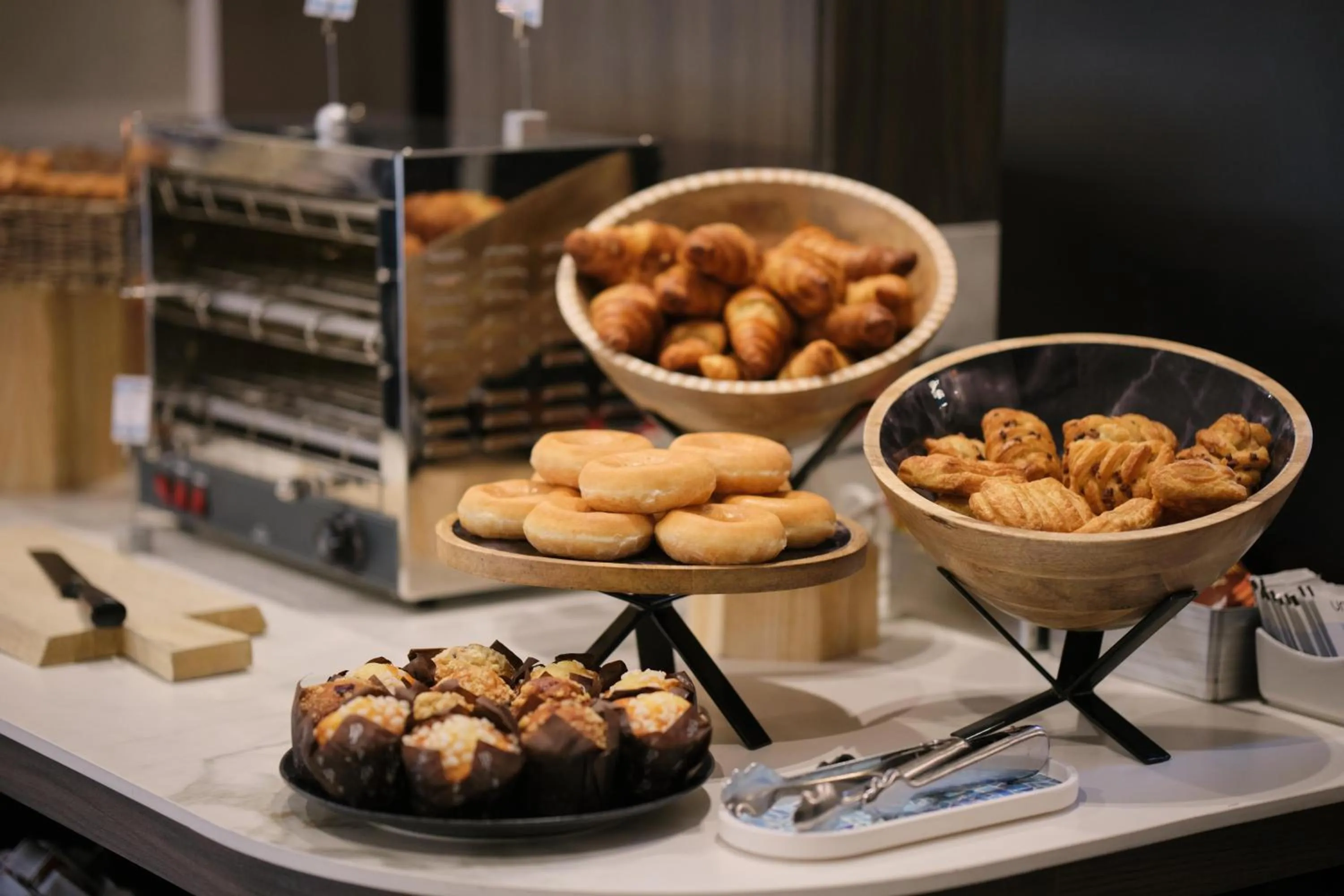 Restaurant/places to eat in 1881 Madrid Ventas Hotel