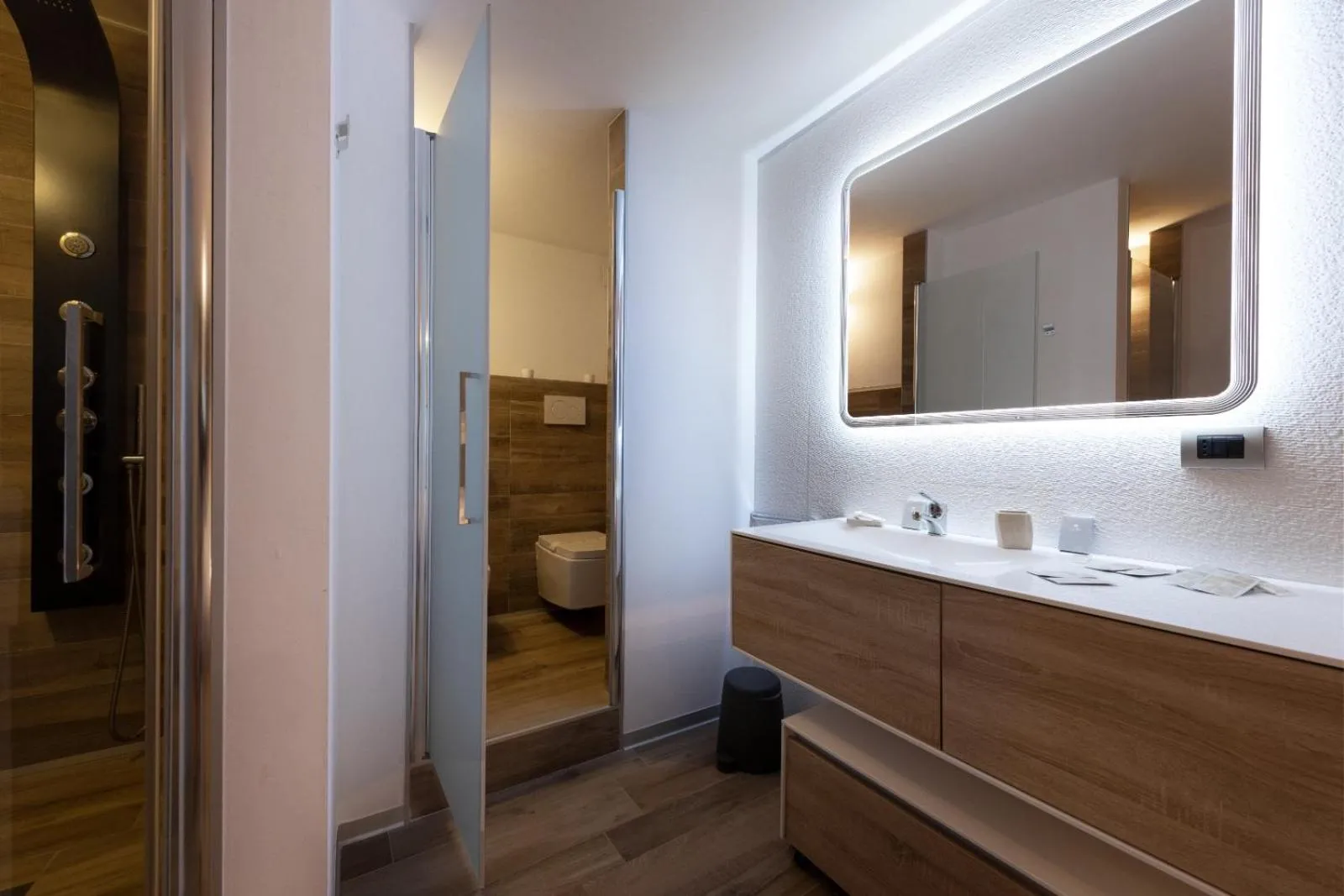 Bathroom in B&B White con Parcheggio Privato