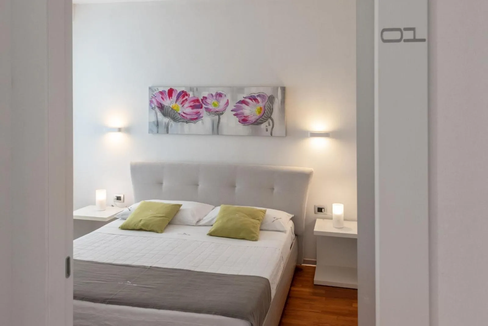 Photo of the whole room, Bed in B&B White con Parcheggio Privato