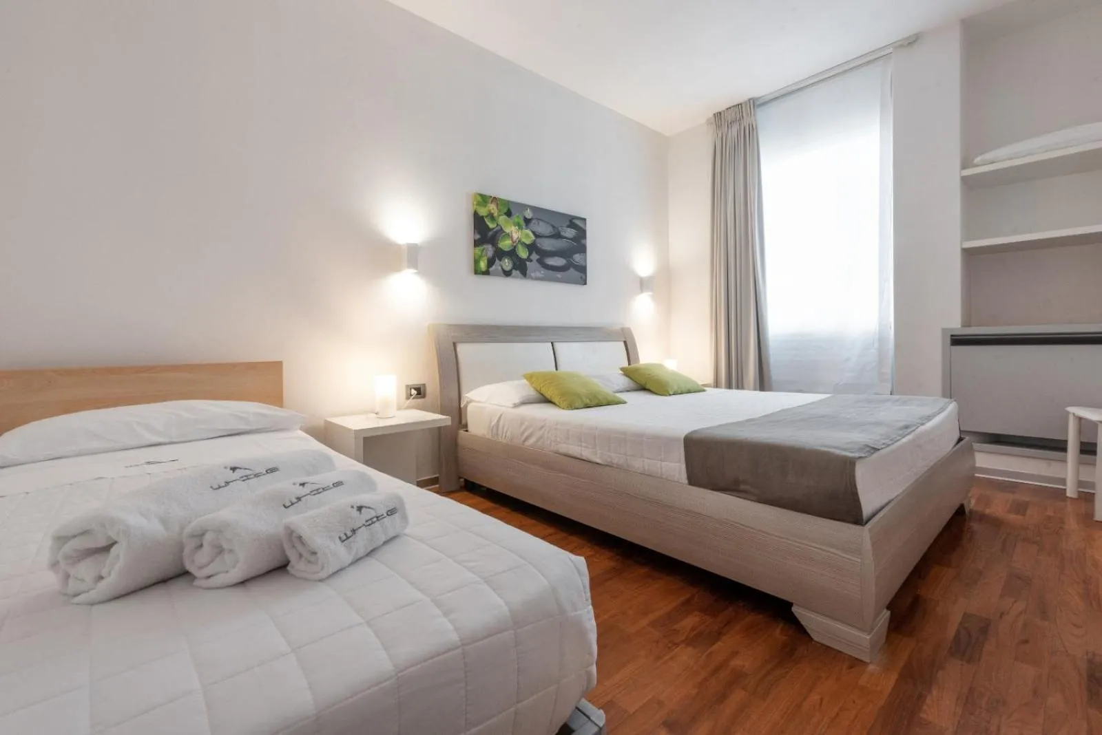 Photo of the whole room, Bed in B&B White con Parcheggio Privato