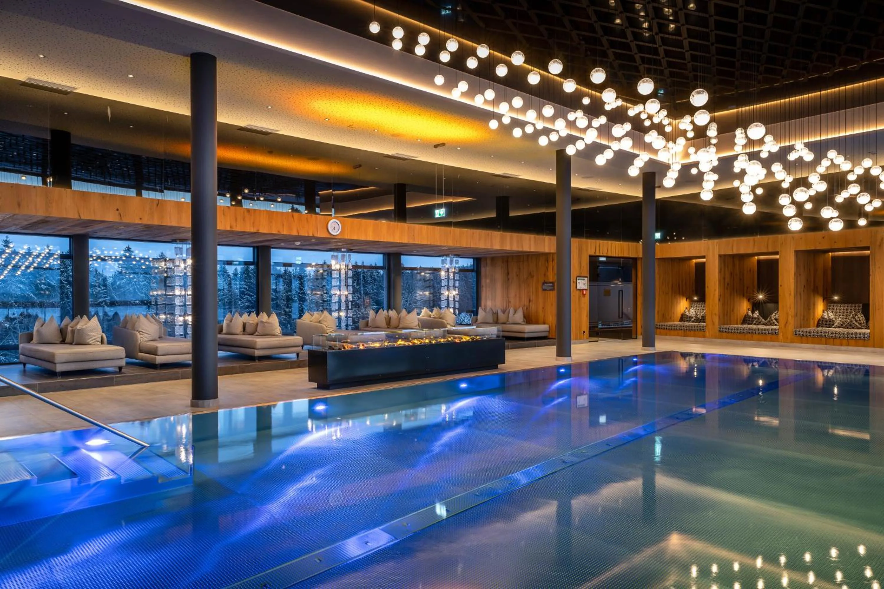 Swimming pool in Wellness & Naturresort Reischlhof