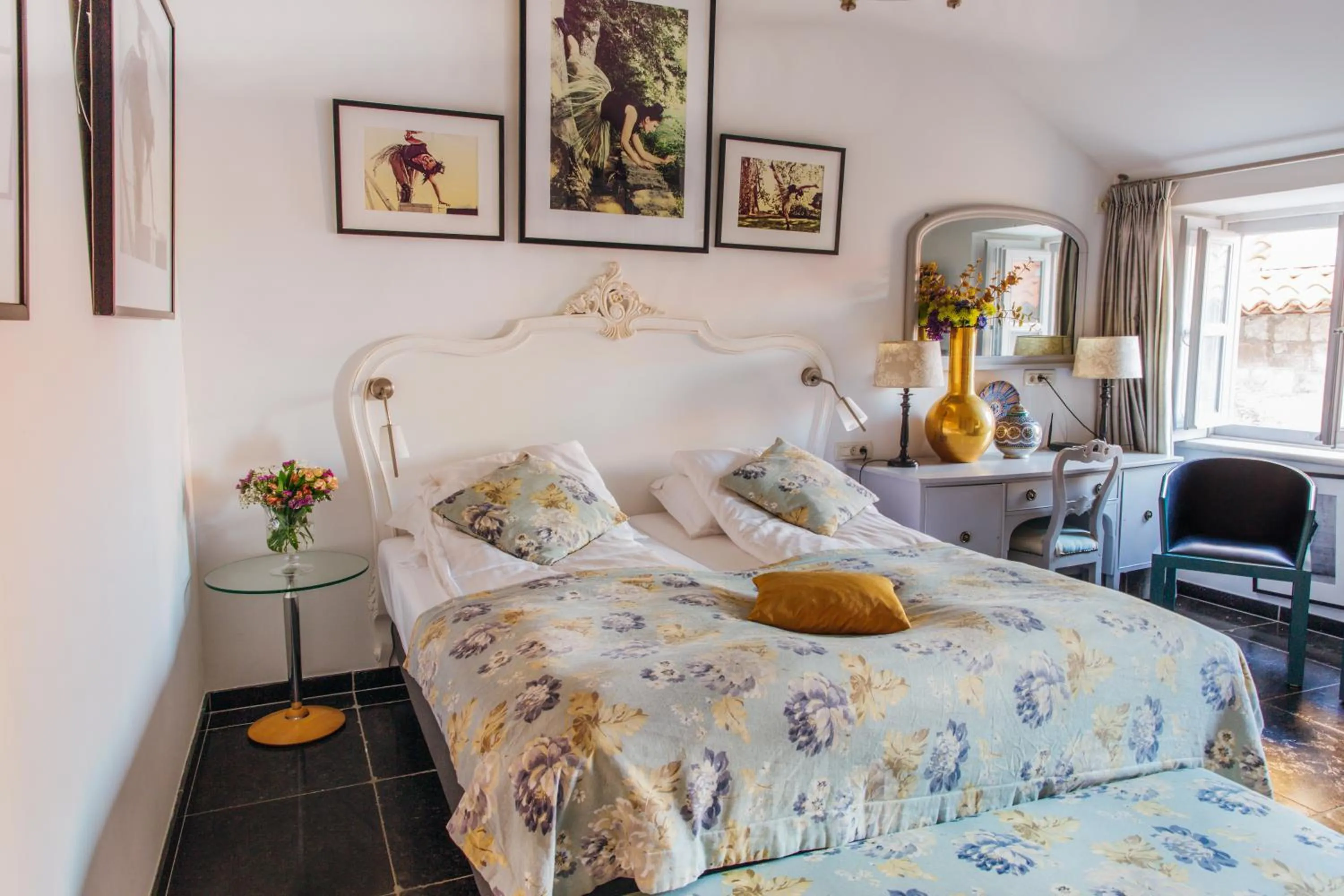 Bed in Prijeko Palace