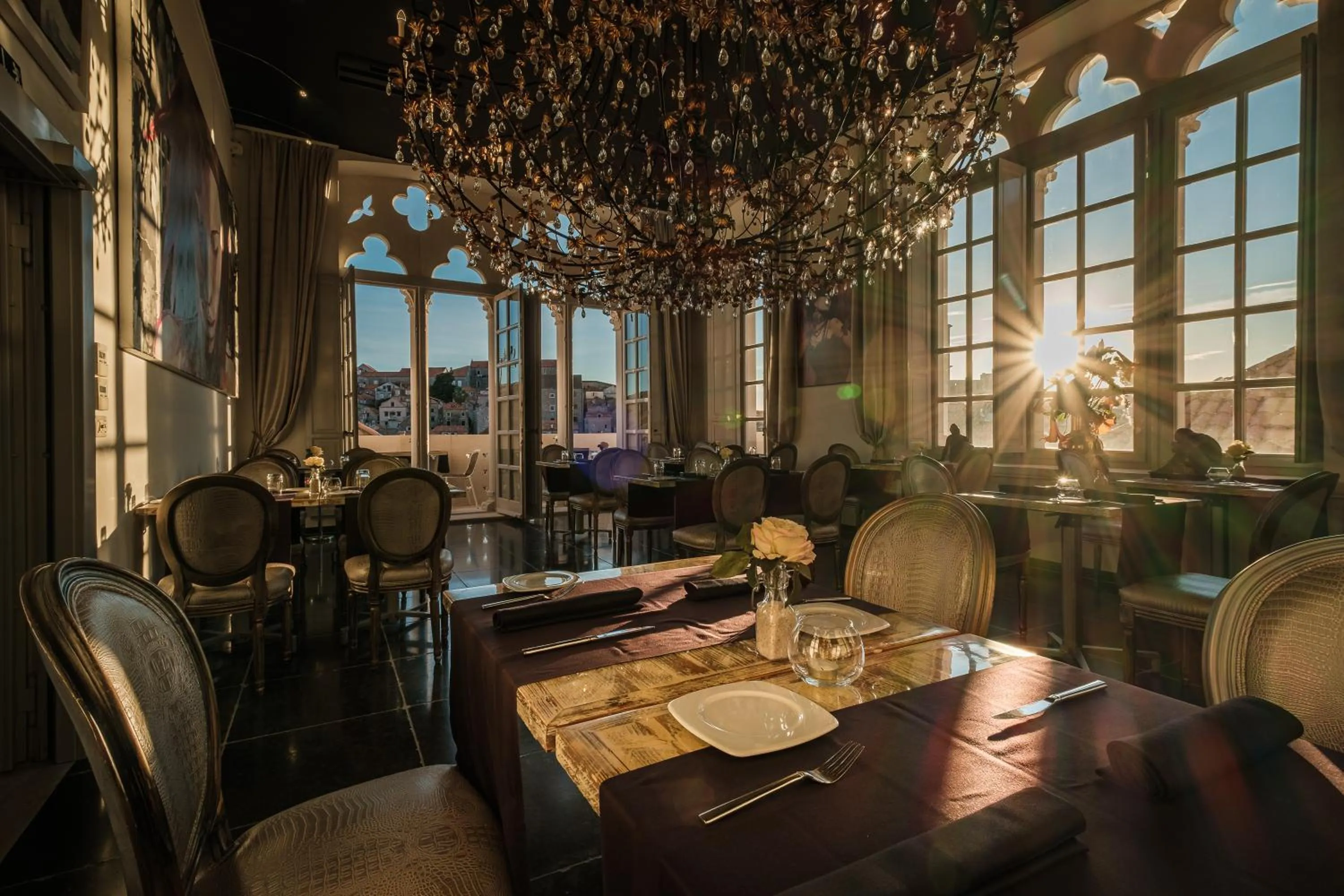 Restaurant/places to eat in Prijeko Palace