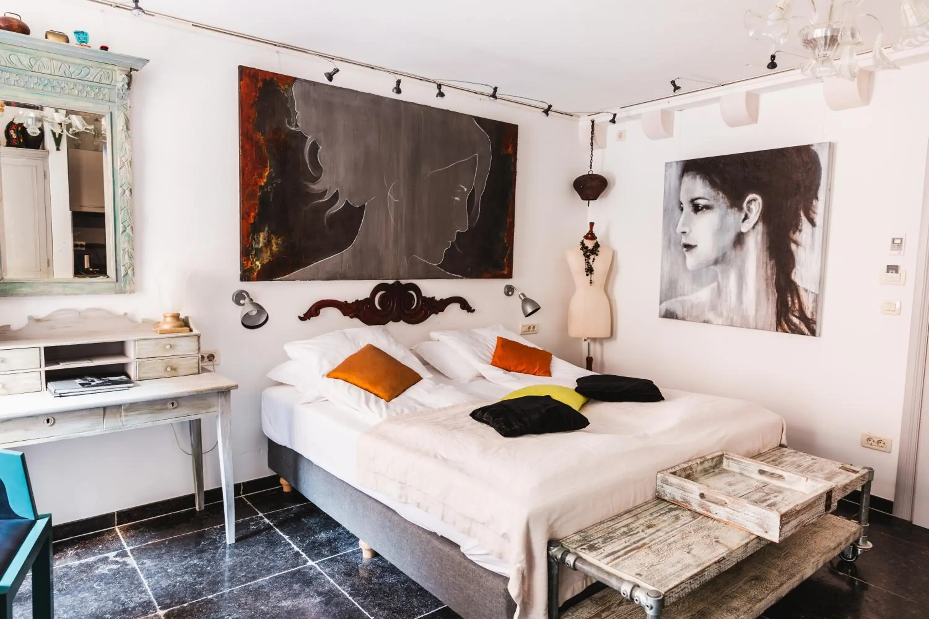 Bed in Prijeko Palace Bed in Prijeko Palace