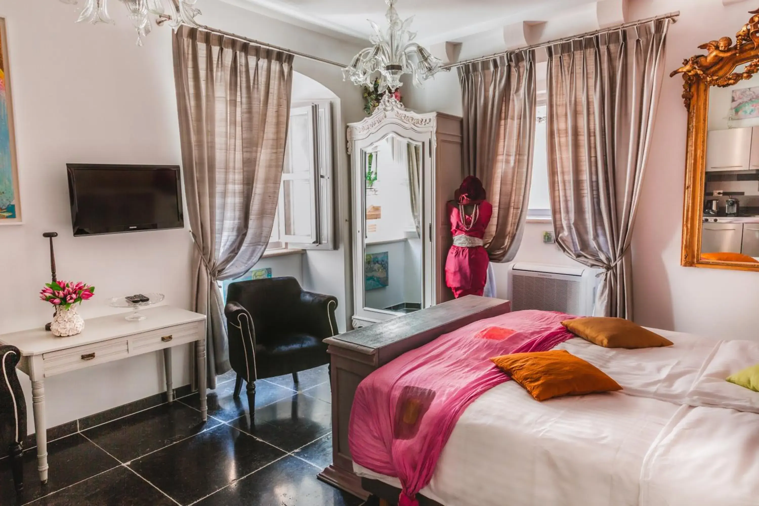 Comfort Double or Twin Room in Prijeko Palace Comfort Double or Twin Room in Prijeko Palace