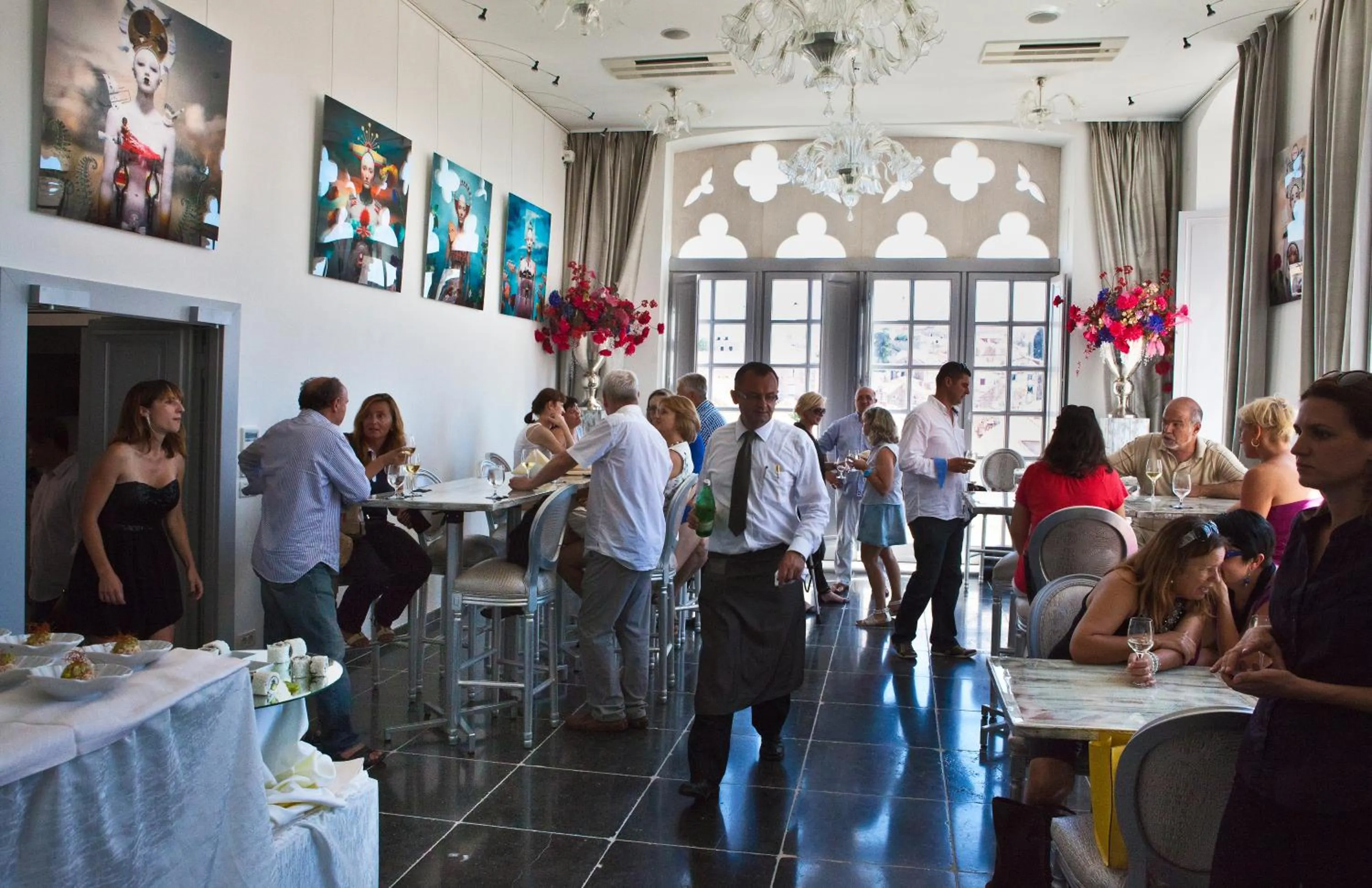 Restaurant/places to eat in Prijeko Palace