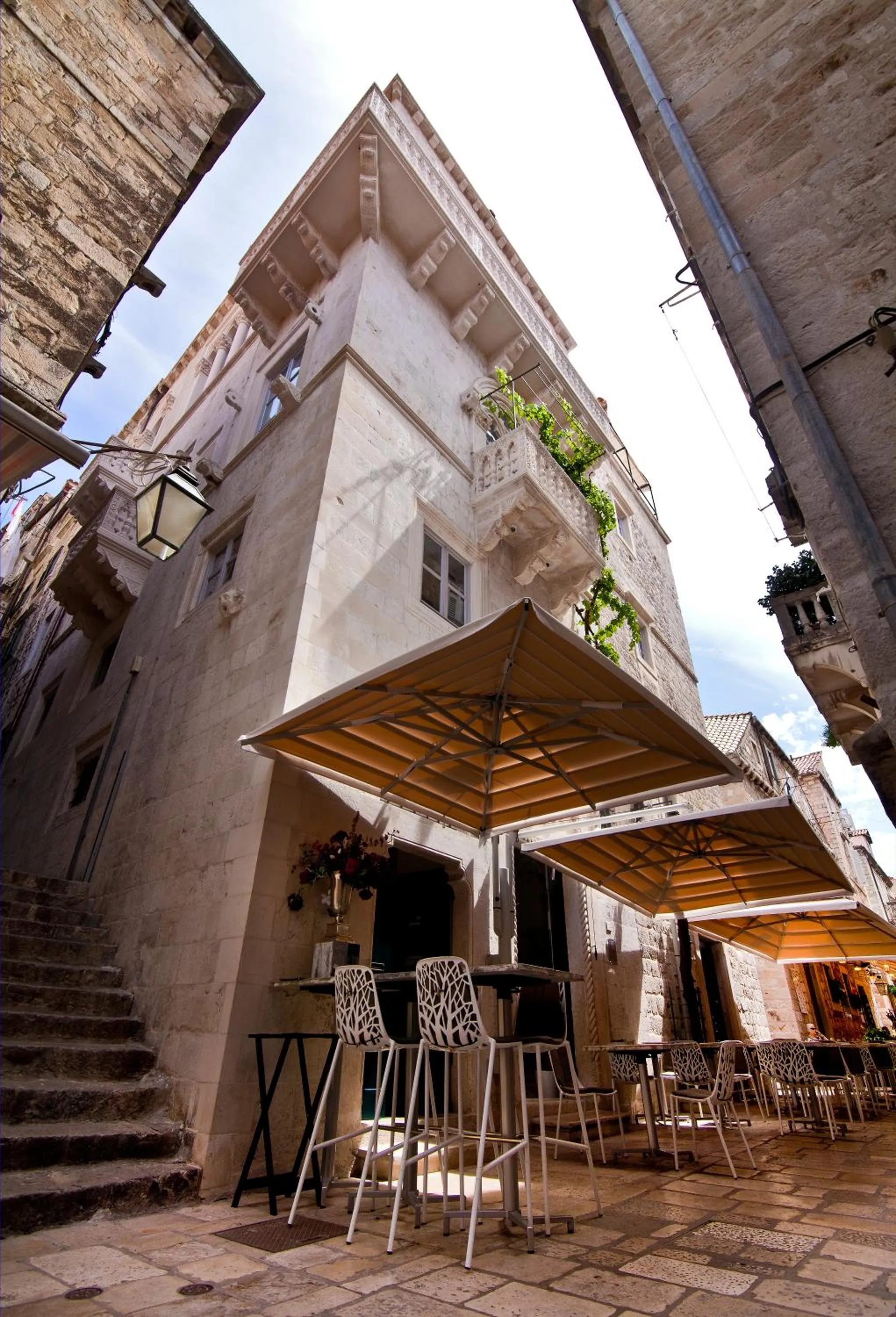 Facade/entrance in Prijeko Palace