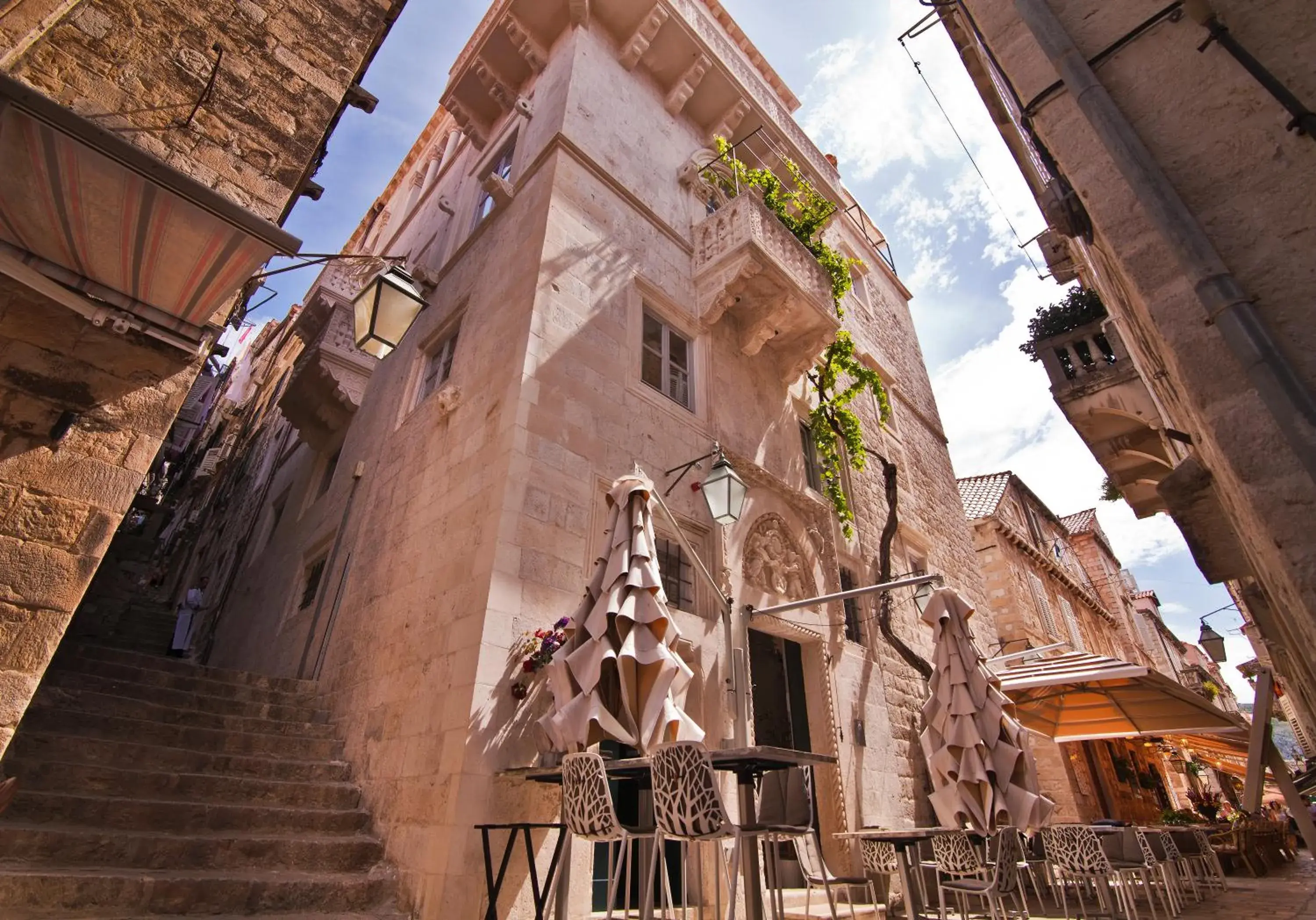 Facade/entrance in Prijeko Palace Facade/entrance in Prijeko Palace