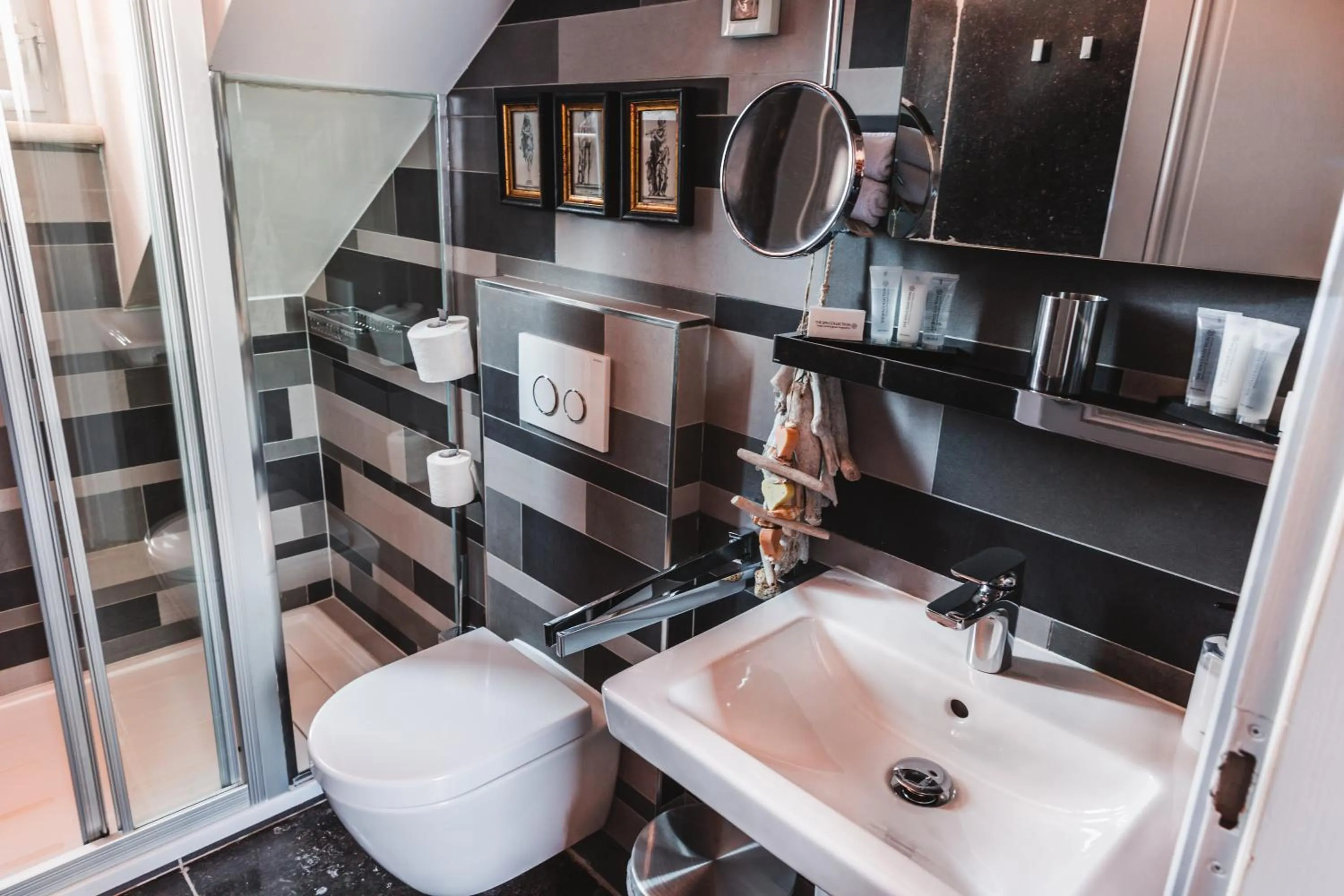 Toilet in Prijeko Palace