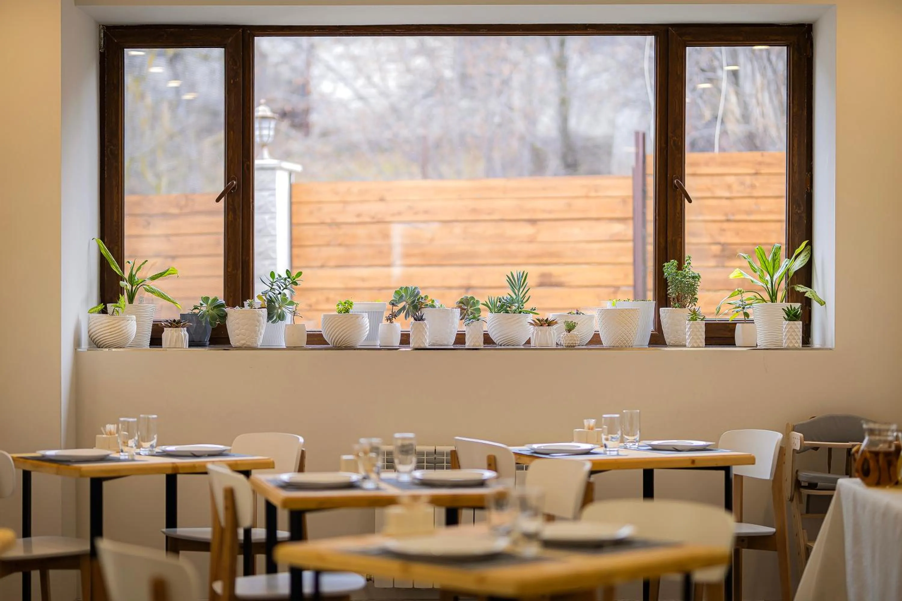 Restaurant/places to eat in Taniqinn Dilijan Hotel