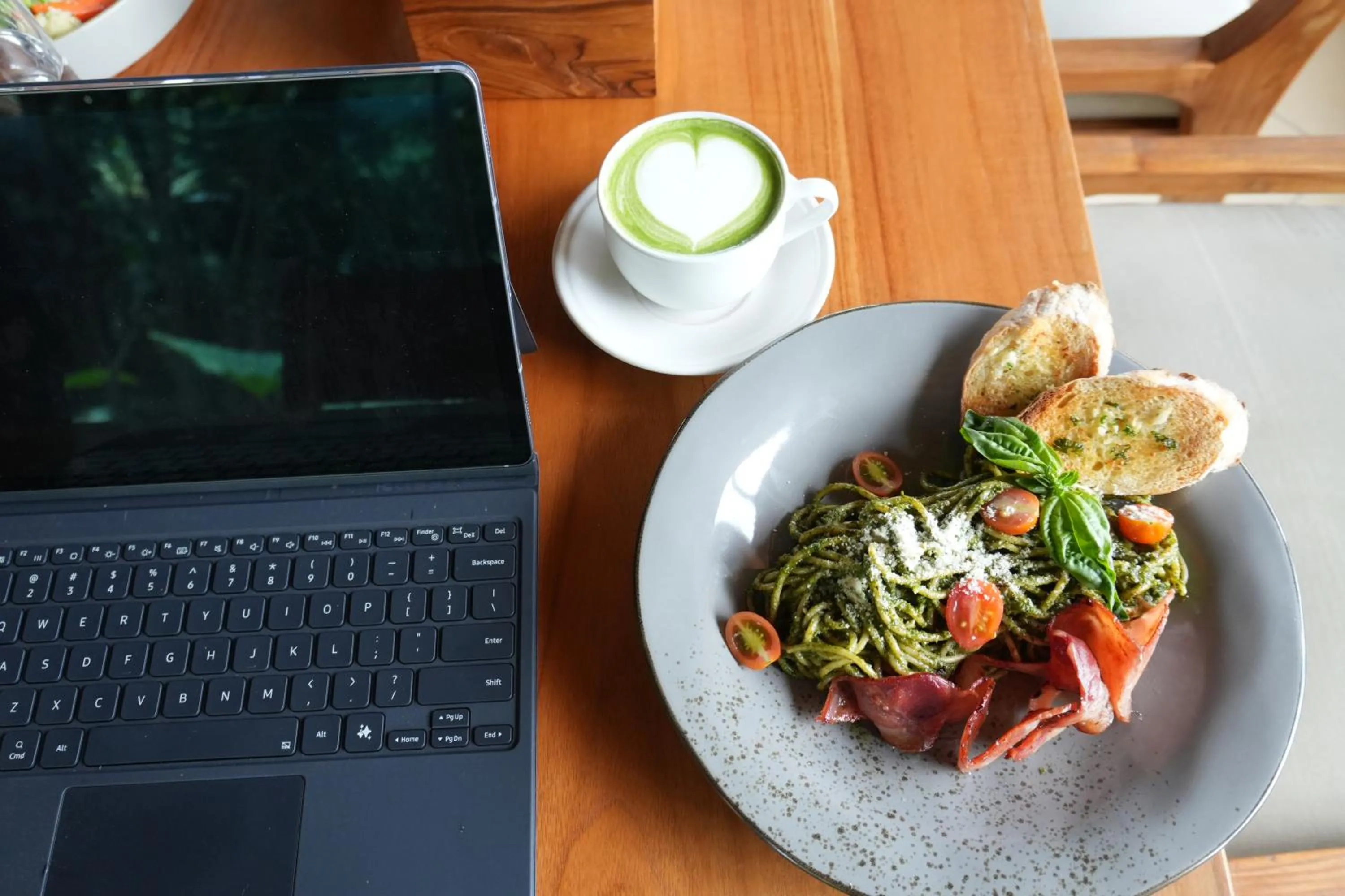 Food and drinks in Nunu Bali Eco Friendly Retreat