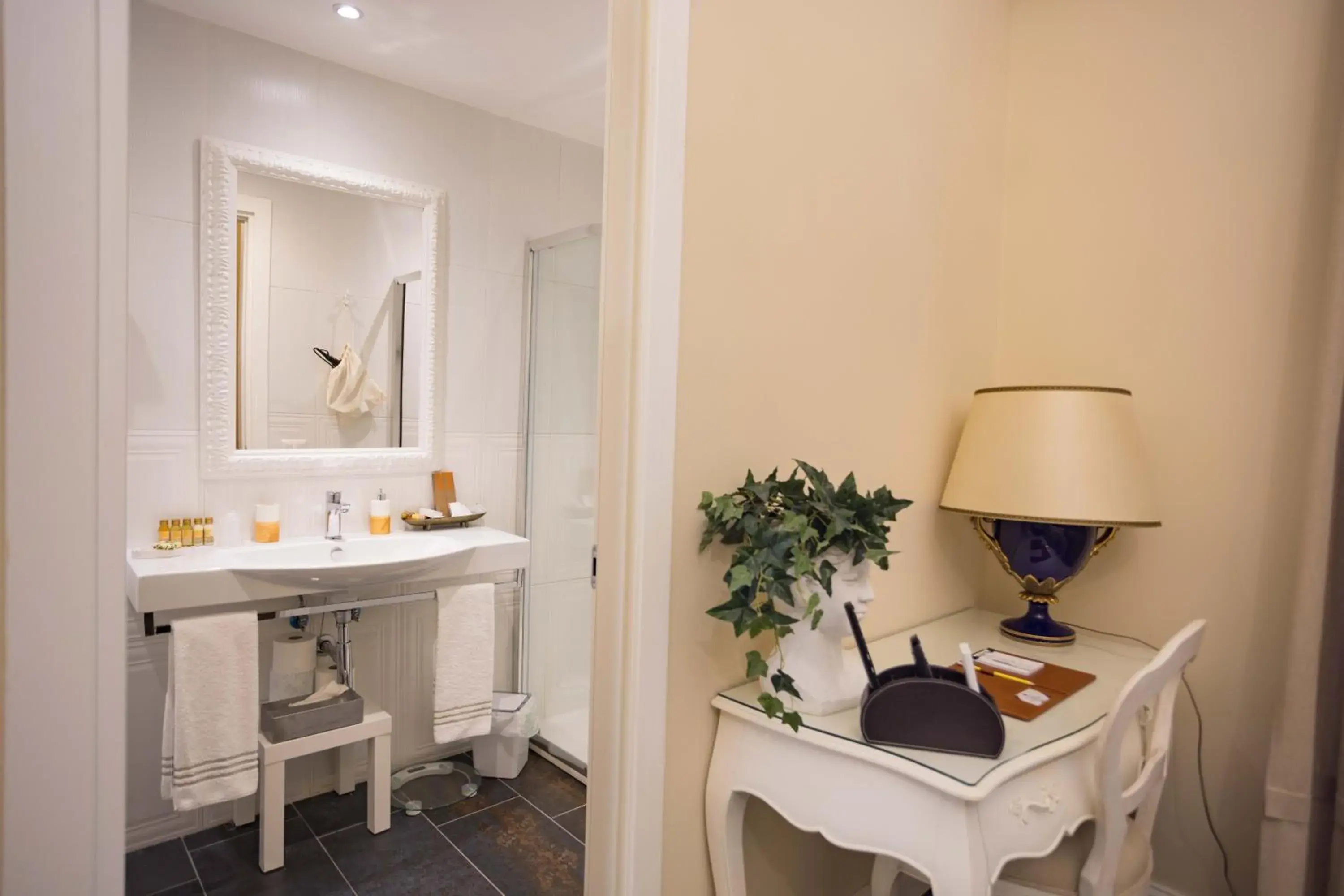 Luxury Triple Room - single occupancy in DOMUS DEORUM Luxury Triple Room - single occupancy in DOMUS DEORUM