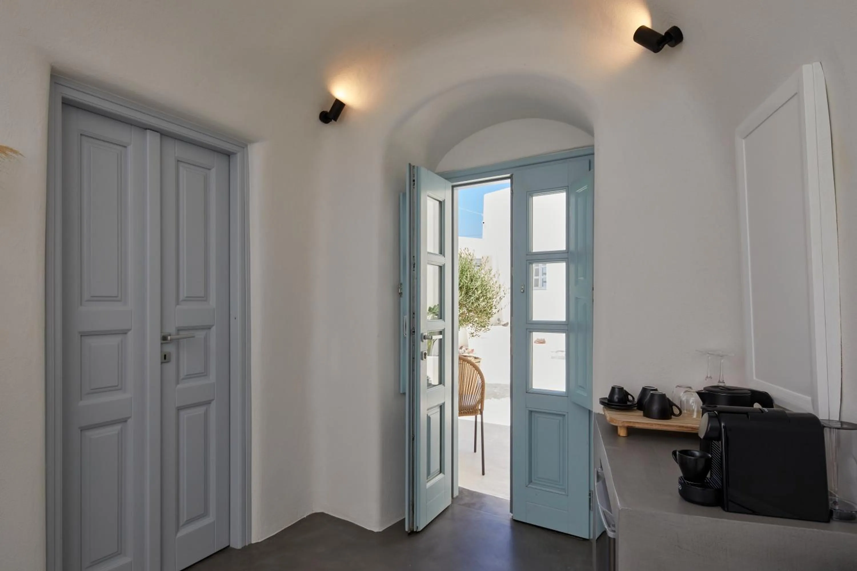 Living room in Arxegono Cave Houses Santorini