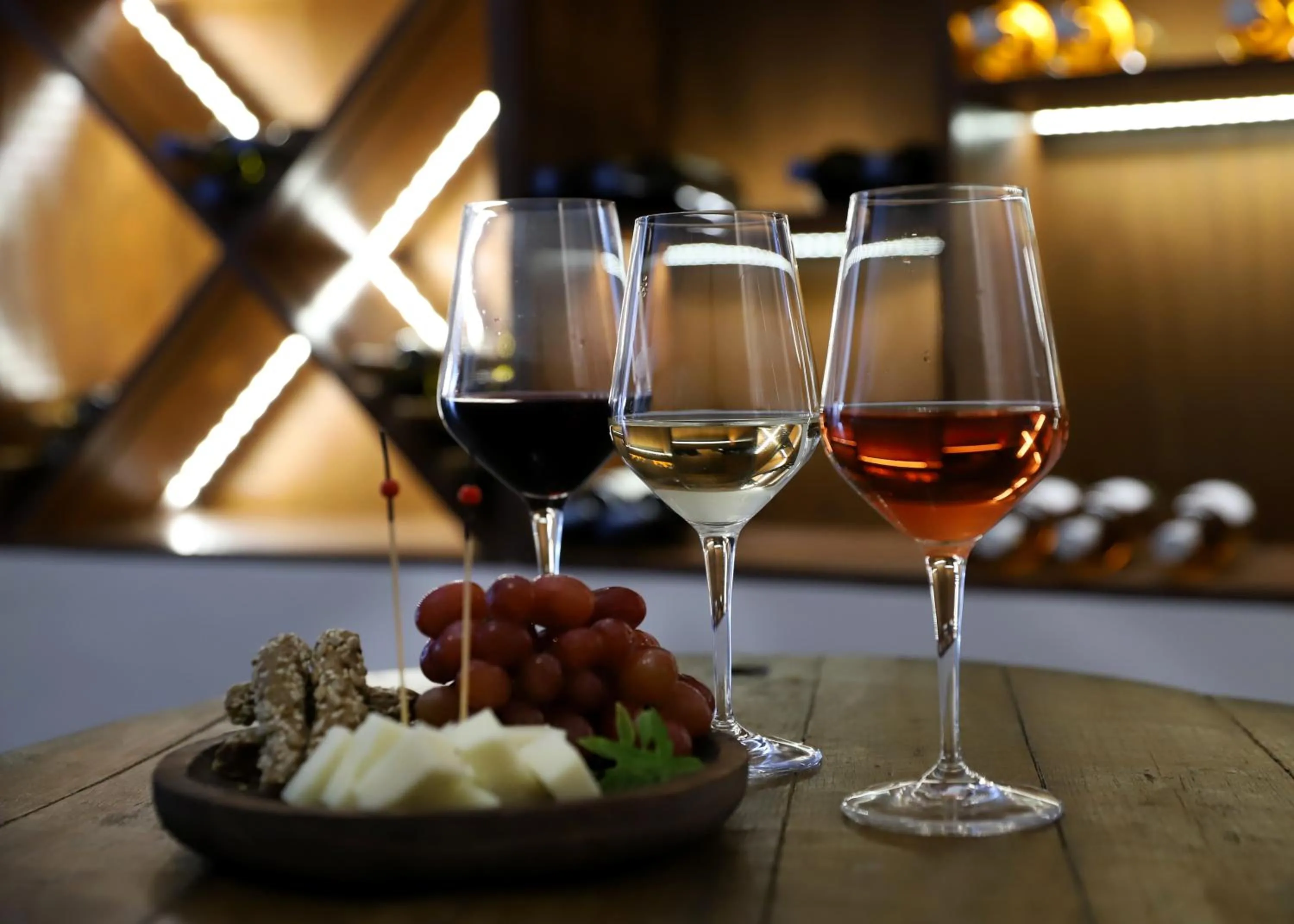 Food and drinks in Arxegono Cave Houses Santorini