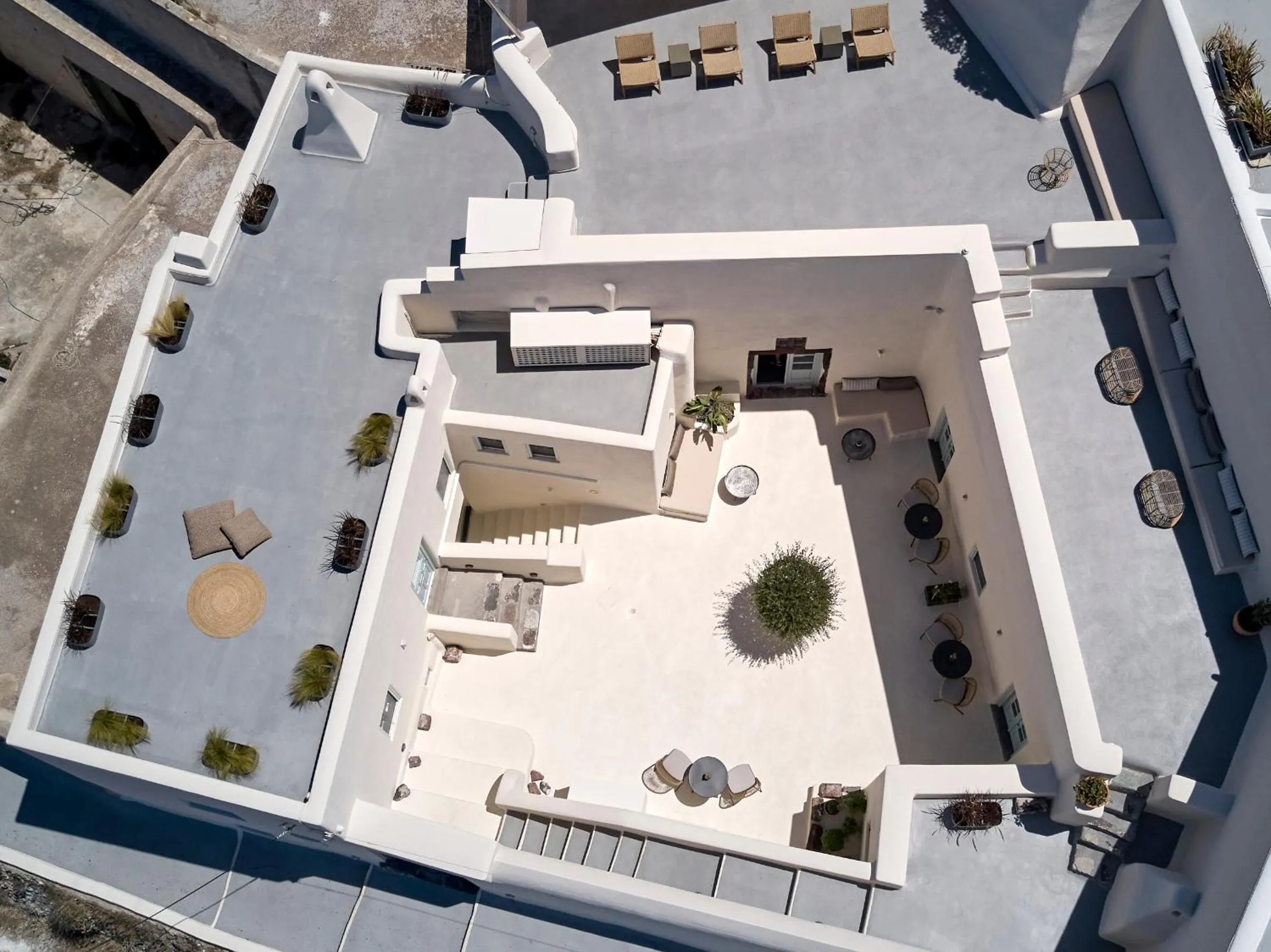 Property building in Arxegono Cave Houses Santorini