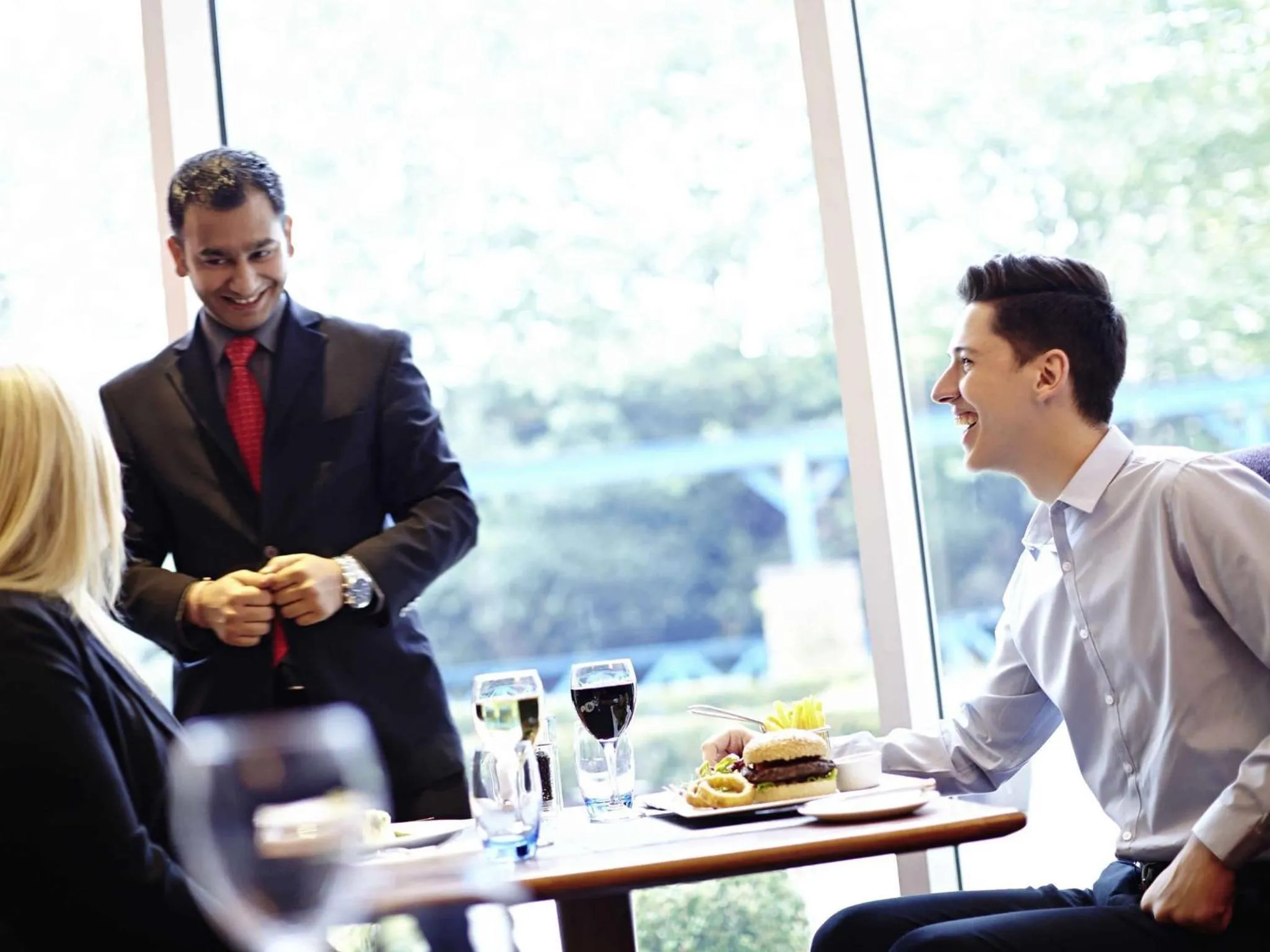 Restaurant/places to eat in Novotel Wolverhampton City Centre