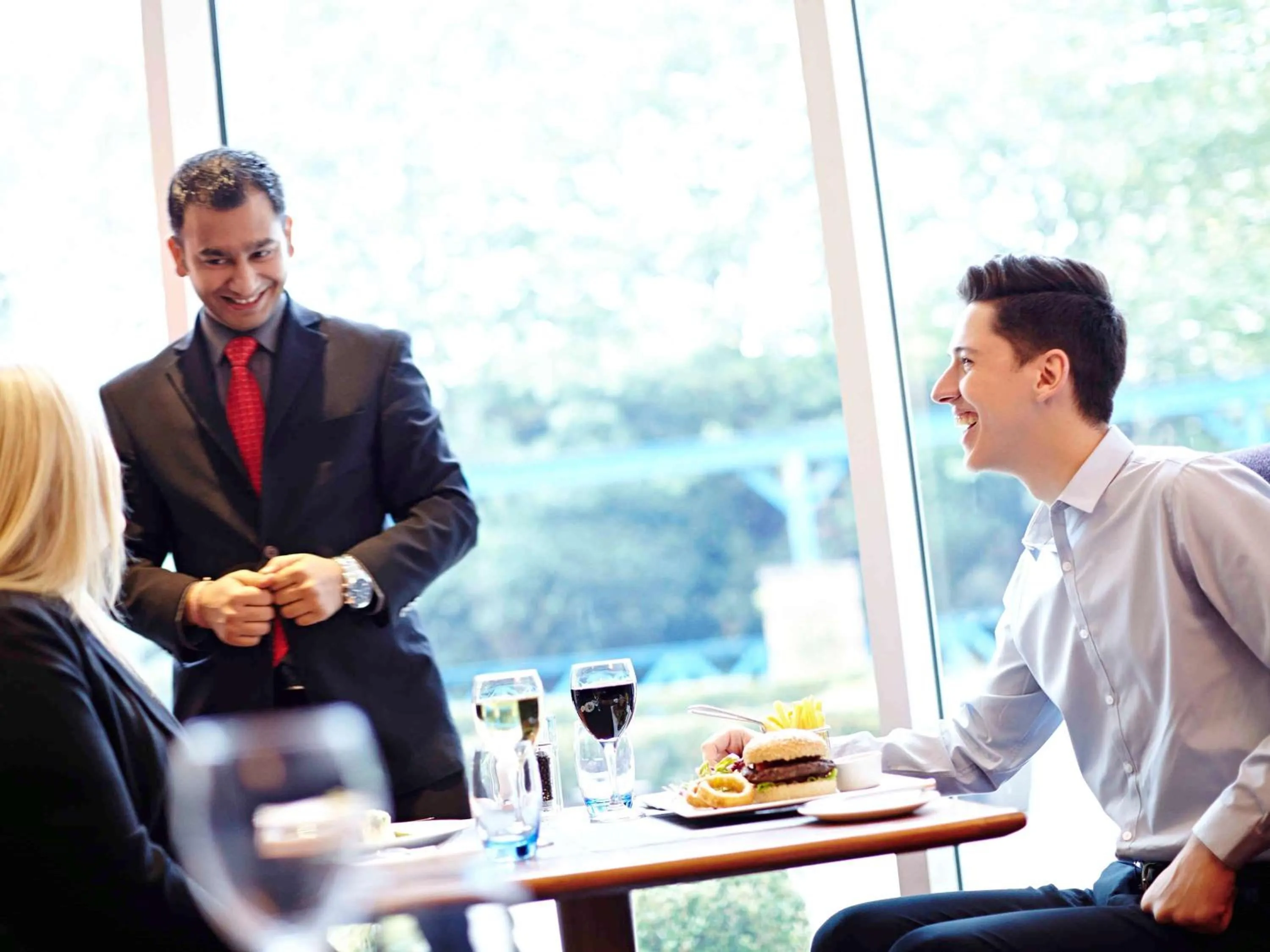 Restaurant/places to eat in Novotel Wolverhampton City Centre