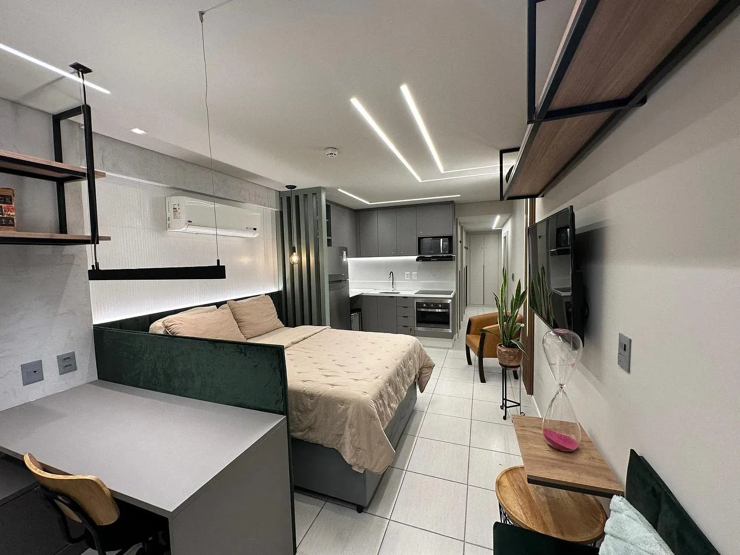 Photo of the whole room, Bed in HY Apartments & Hotels