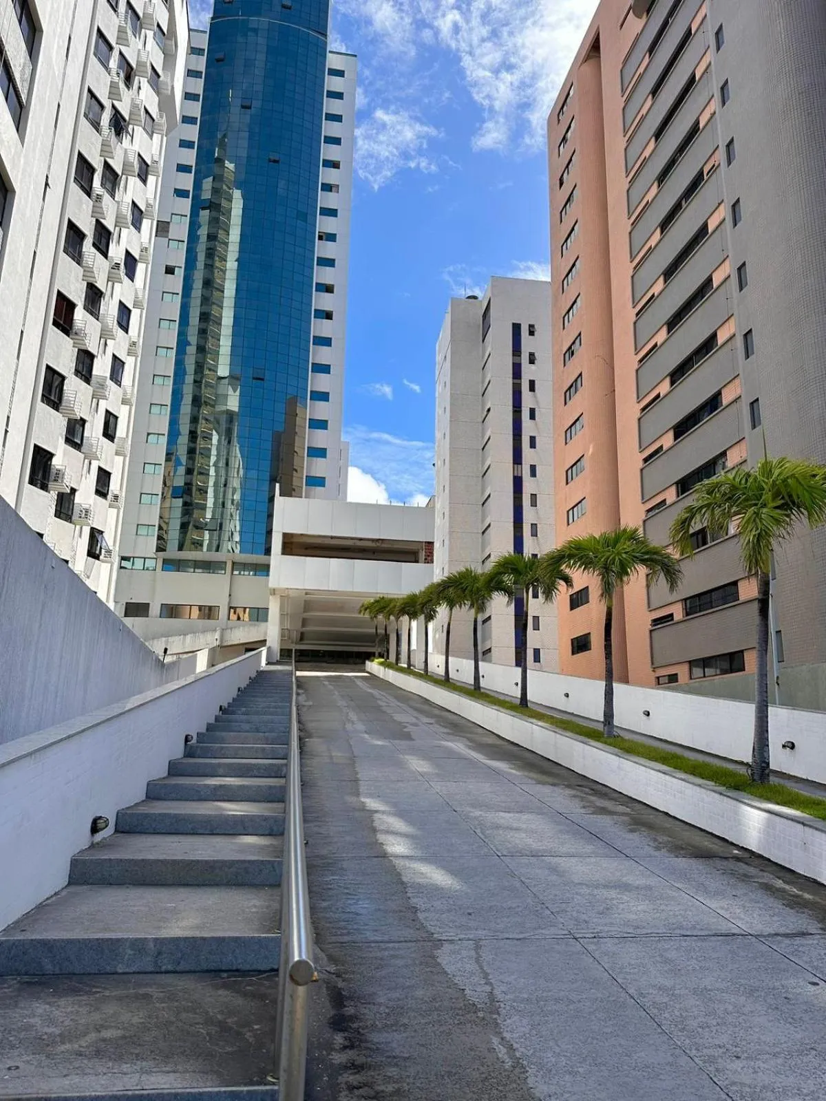 Facade/entrance in HY Apartments & Hotels