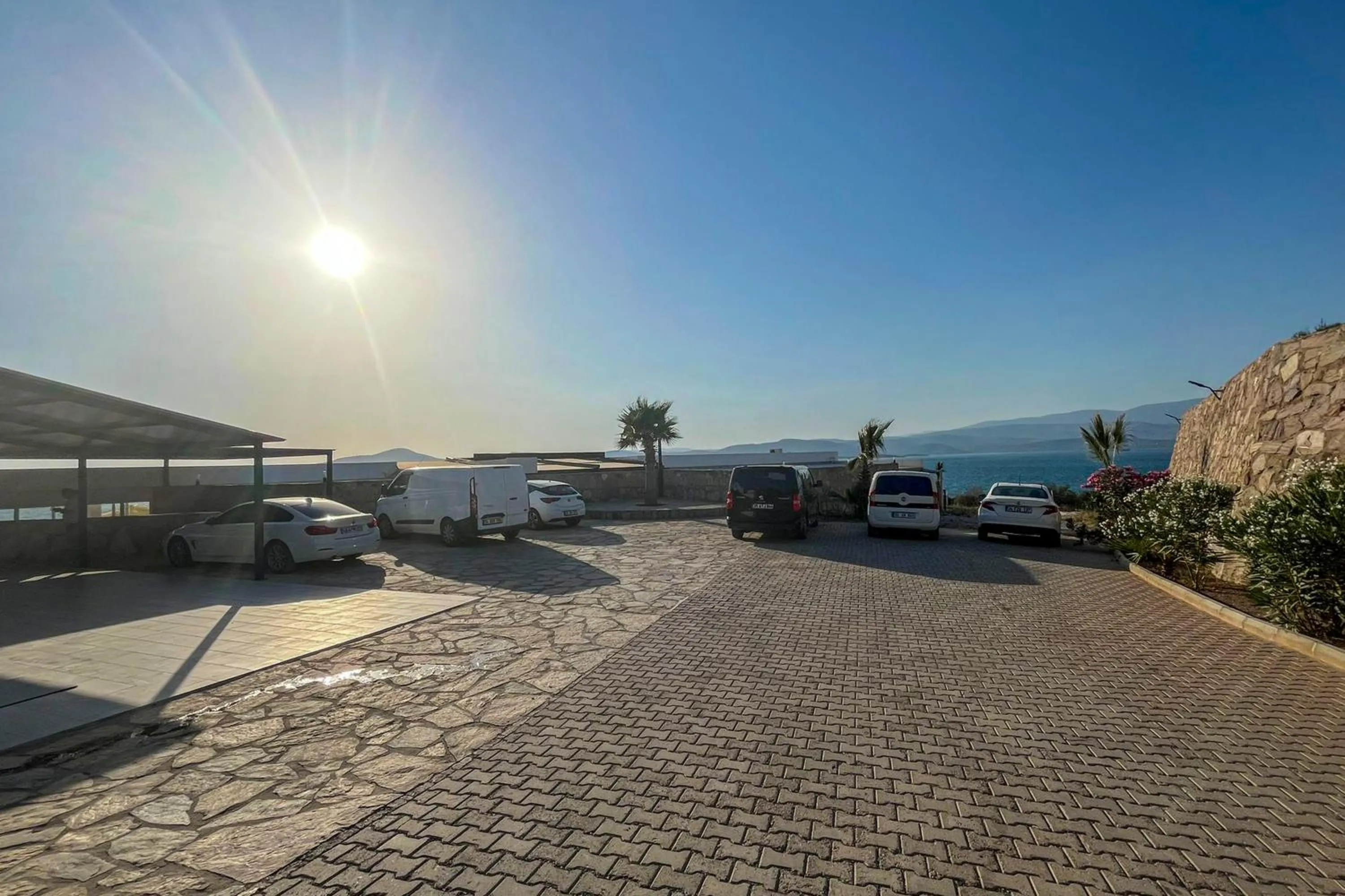 On site in Ni Marin Hotel