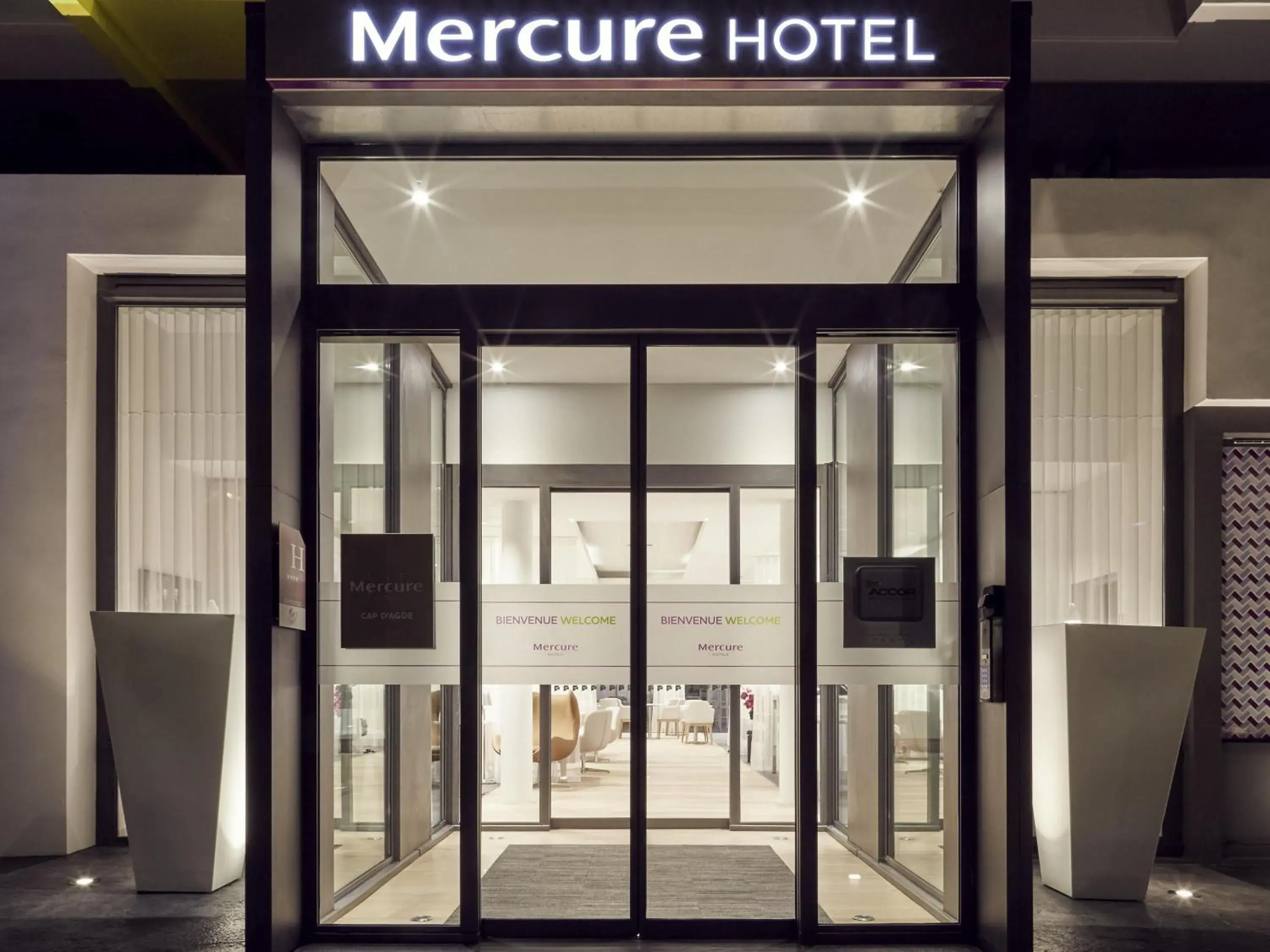 Property building in Mercure Hotel Golf Cap d'Agde Property building in Mercure Hotel Golf Cap d'Agde