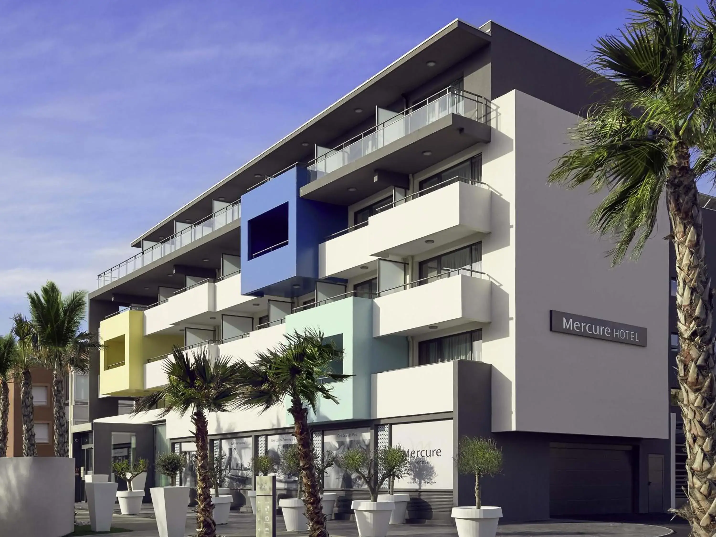 Property building in Mercure Hotel Golf Cap d'Agde Property building in Mercure Hotel Golf Cap d'Agde