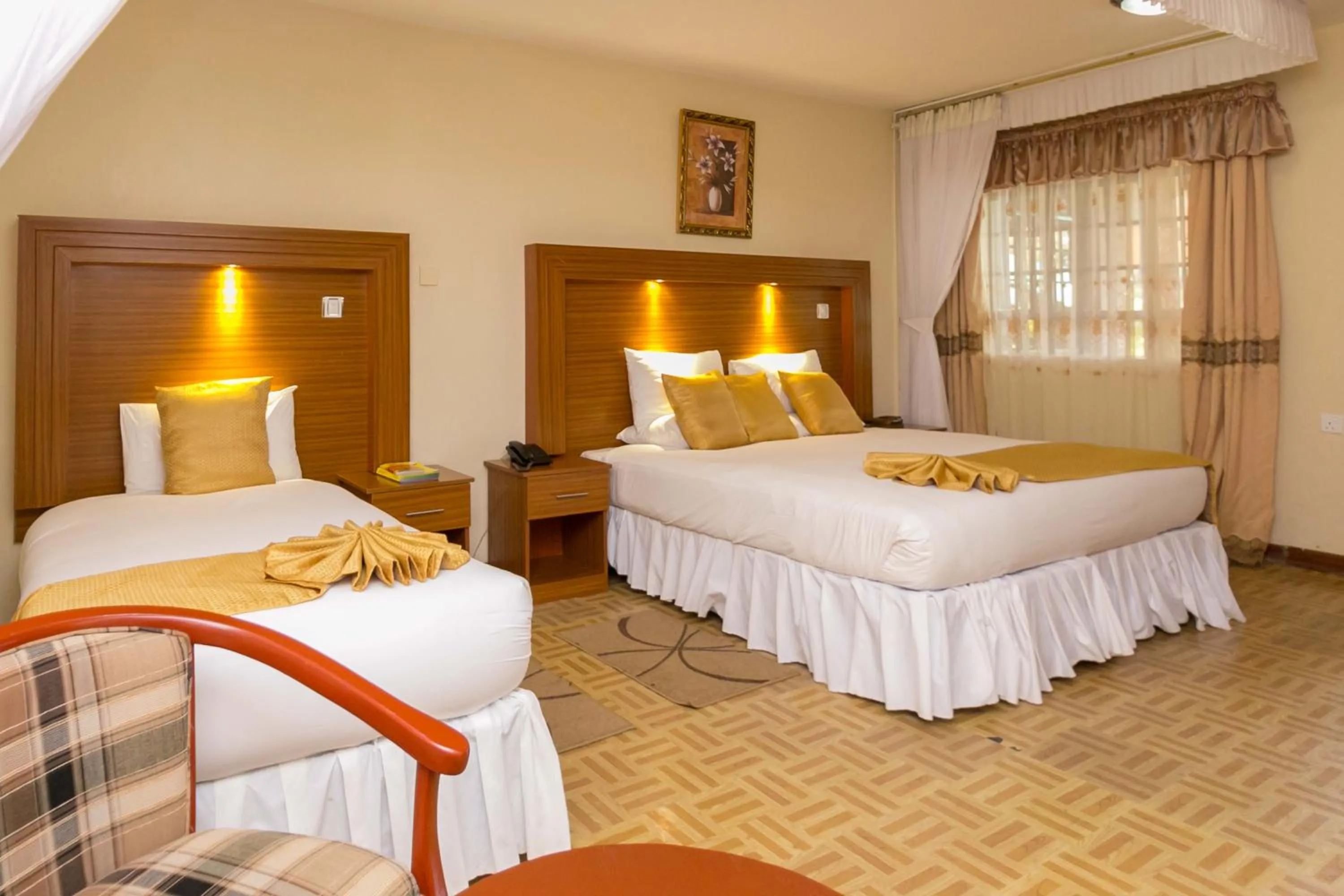 Bedroom, Bed in Fahari Gardens Hotel