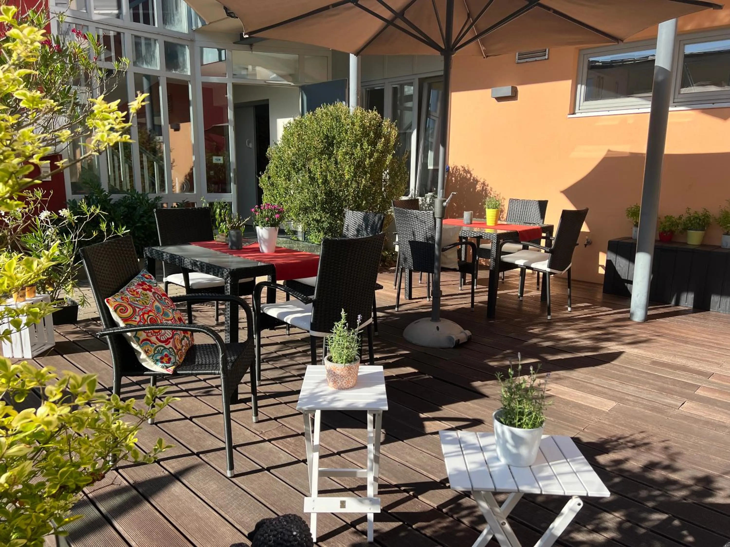 Matchpoint Hotel