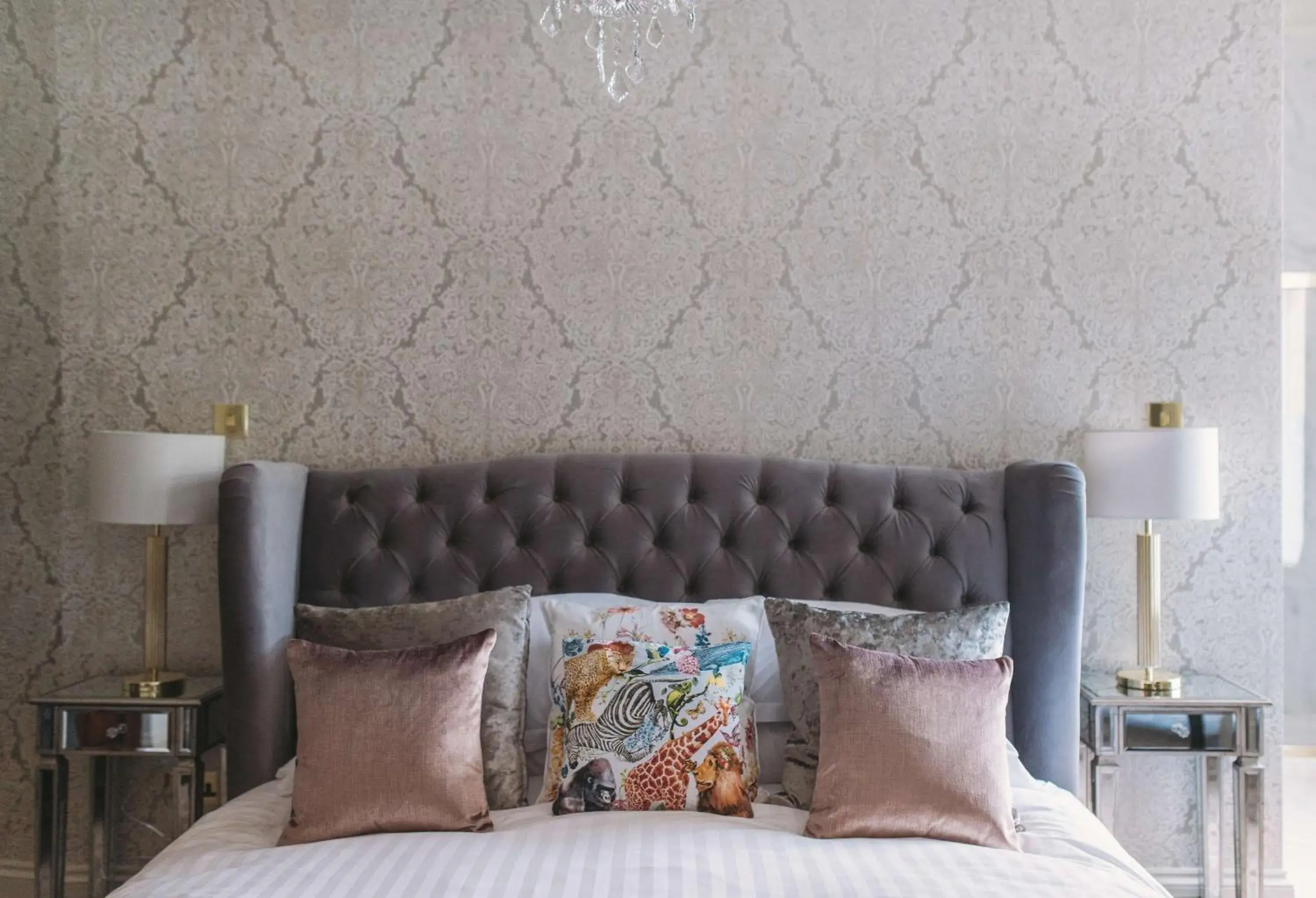 Photo of the whole room, Bed in Oaklands Hall Hotel Sure Hotel Collection by Best Western Photo of the whole room, Bed in Oaklands Hall Hotel Sure Hotel Collection by Best Western