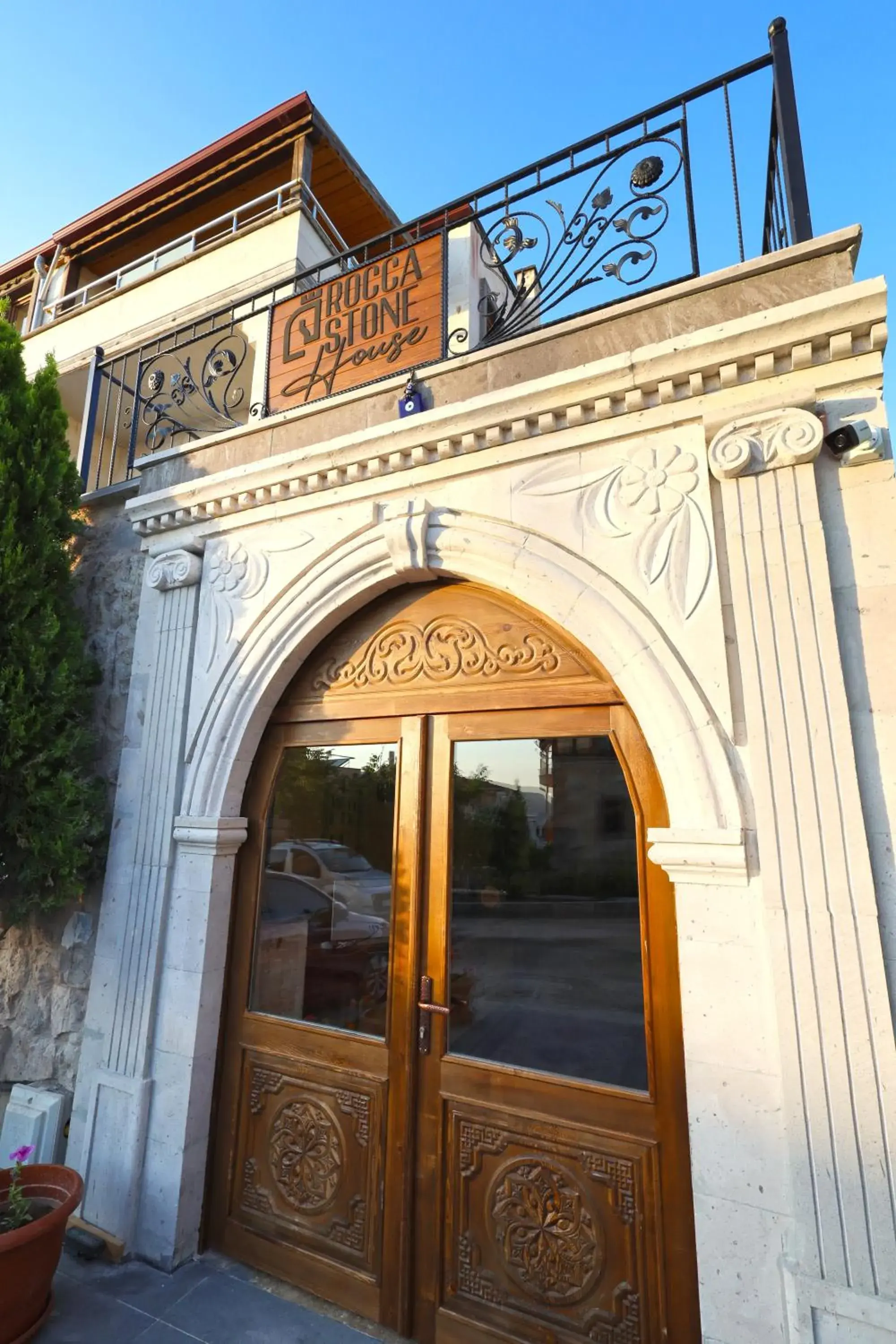 Property building in Rocca Stone House Property building in Rocca Stone House