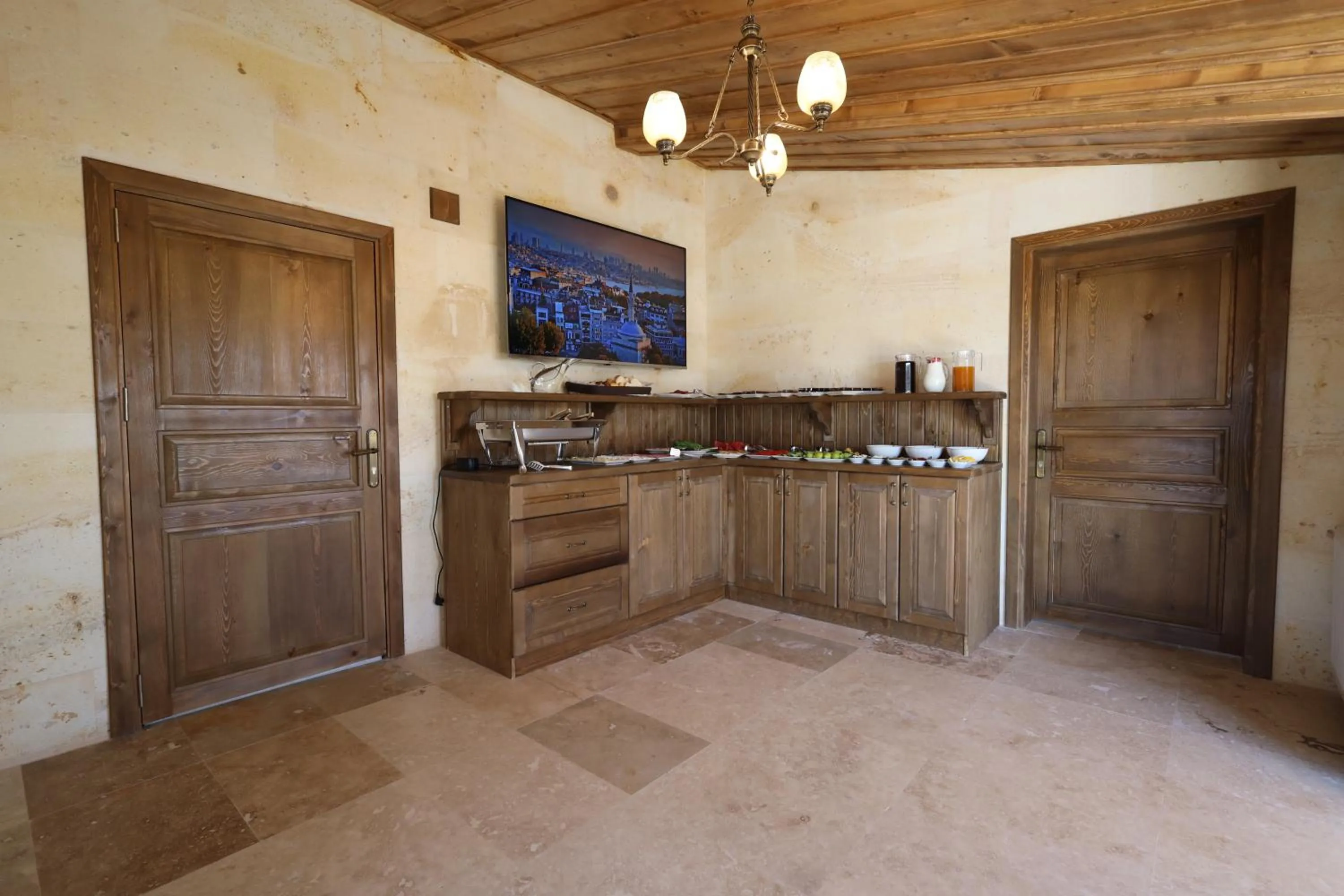 Breakfast in Rocca Stone House