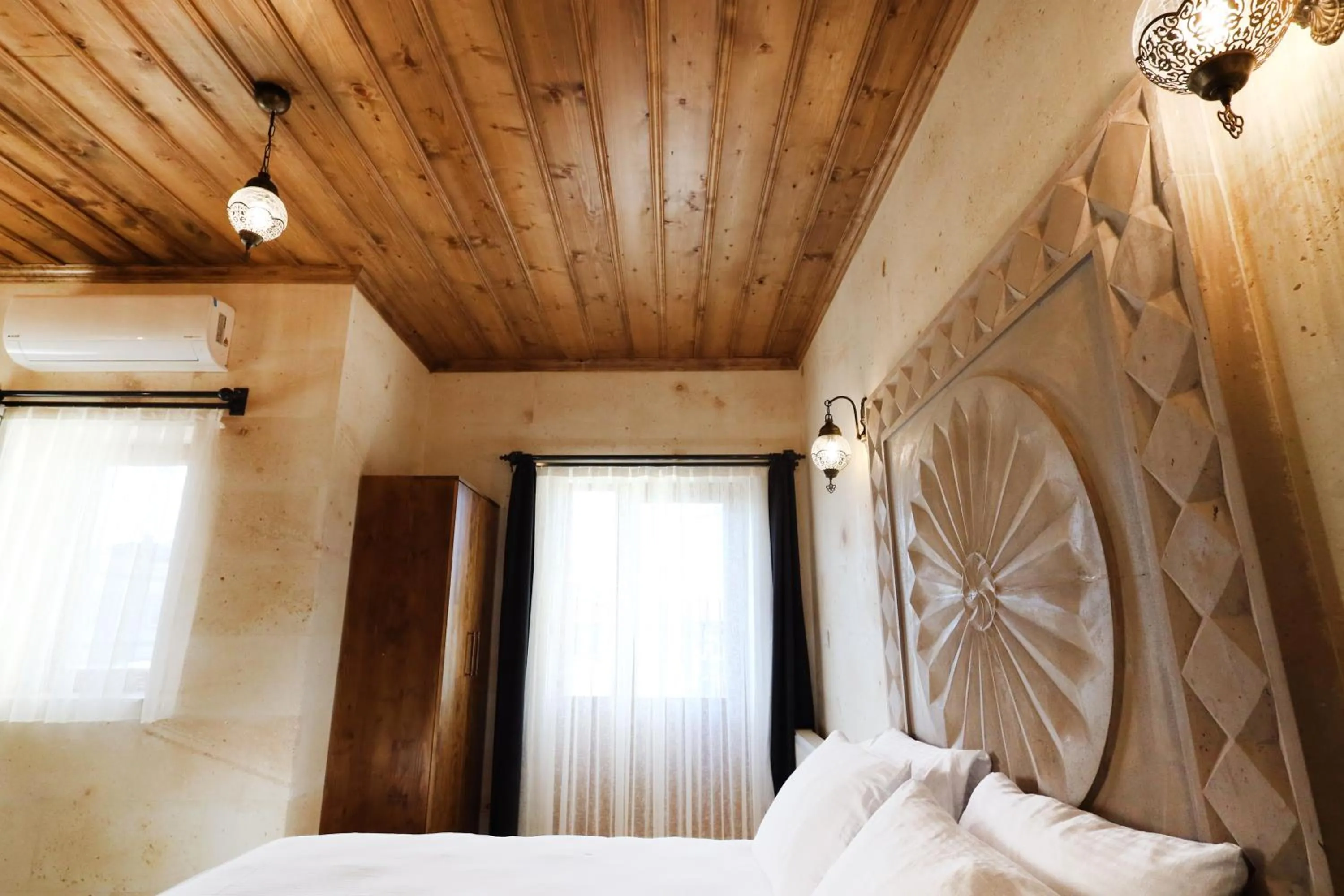 Bed in Rocca Stone House