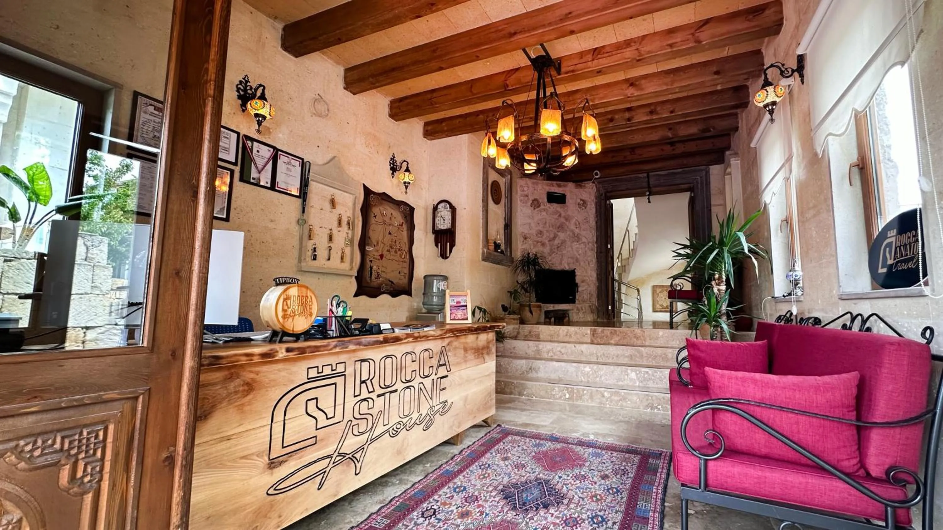 Facade/entrance in Rocca Stone House