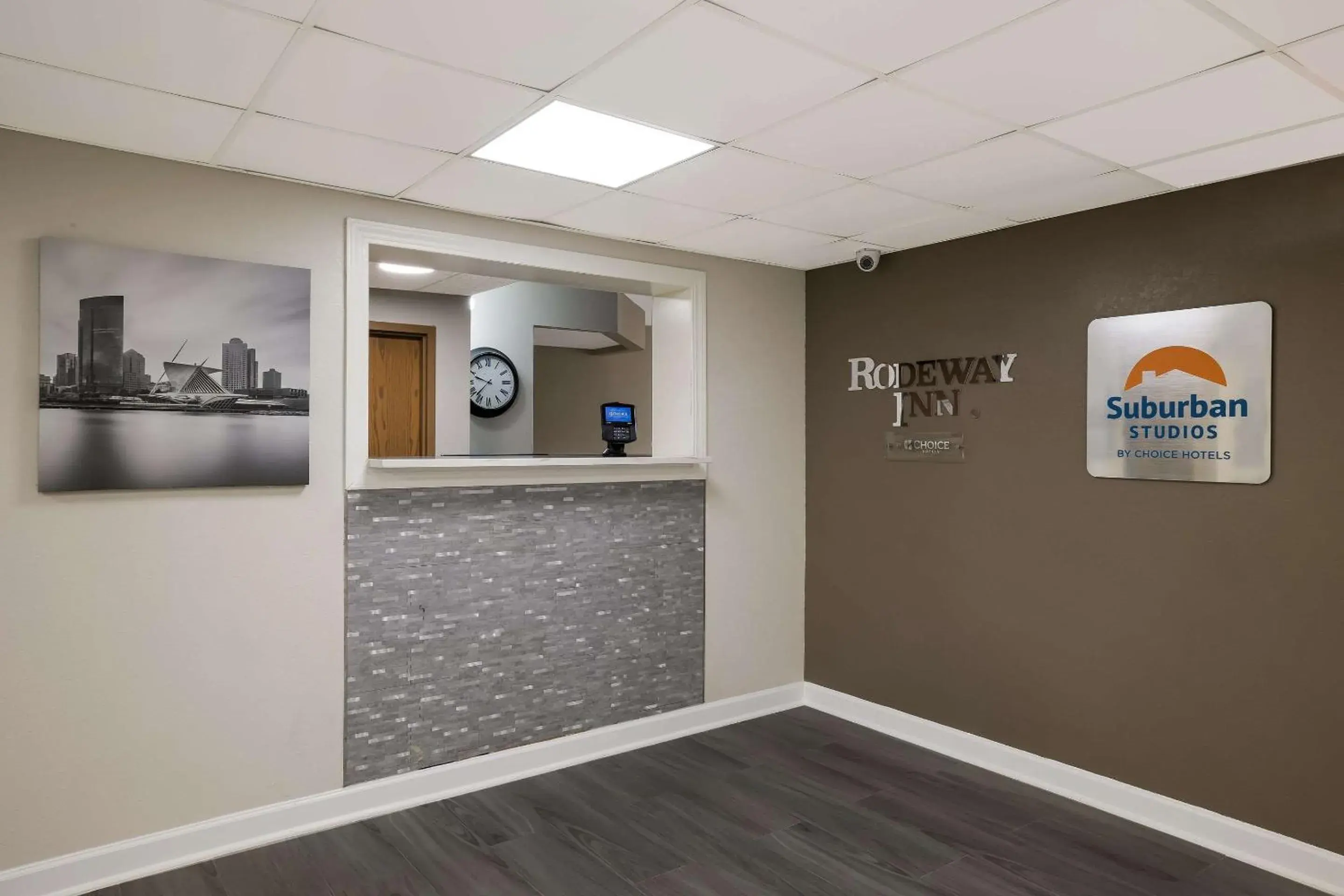 Lobby or reception in Suburban Studios Milwaukee Airport Lobby or reception in Suburban Studios Milwaukee Airport