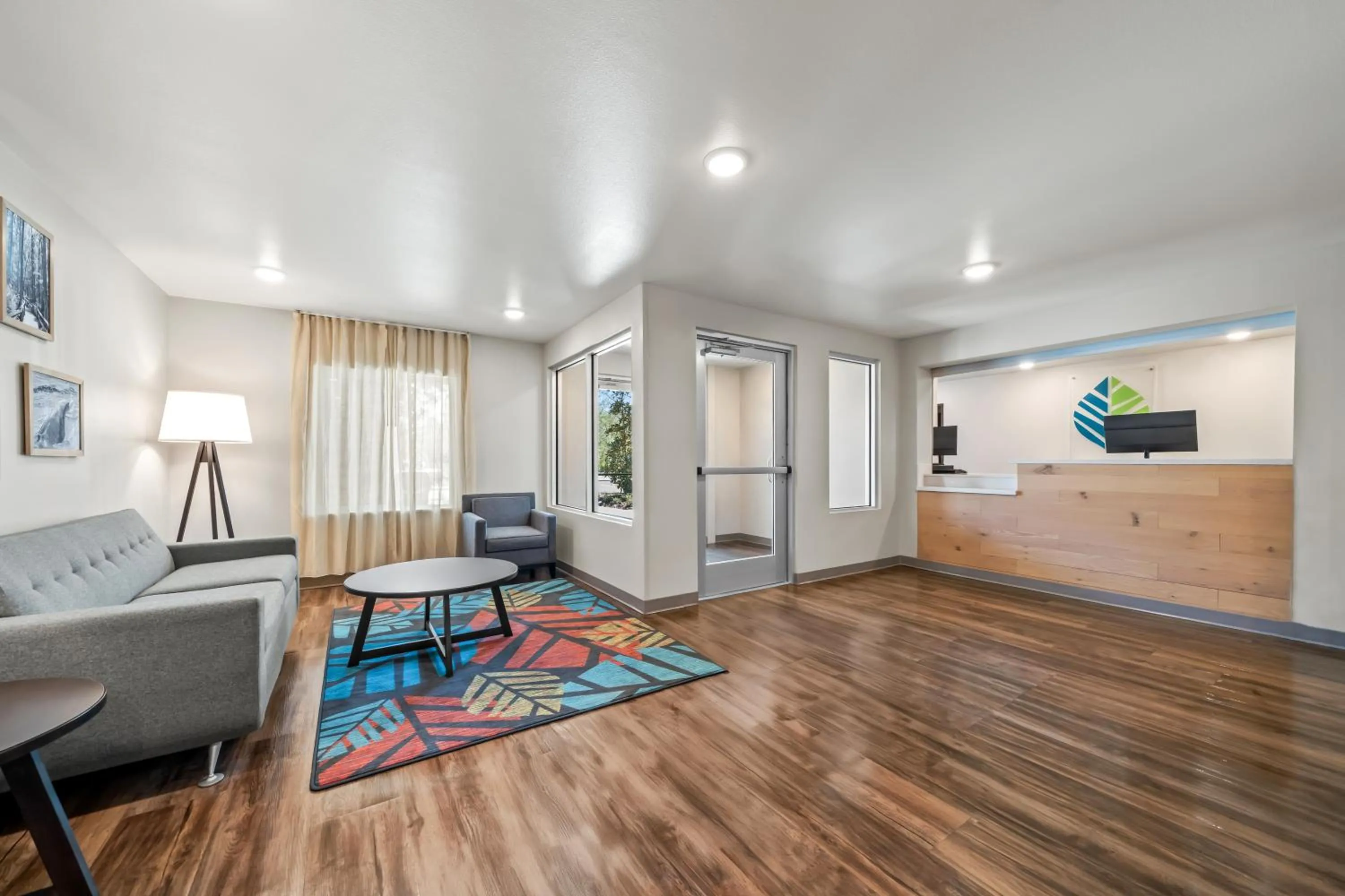 WoodSpring Suites Orlando East UCF