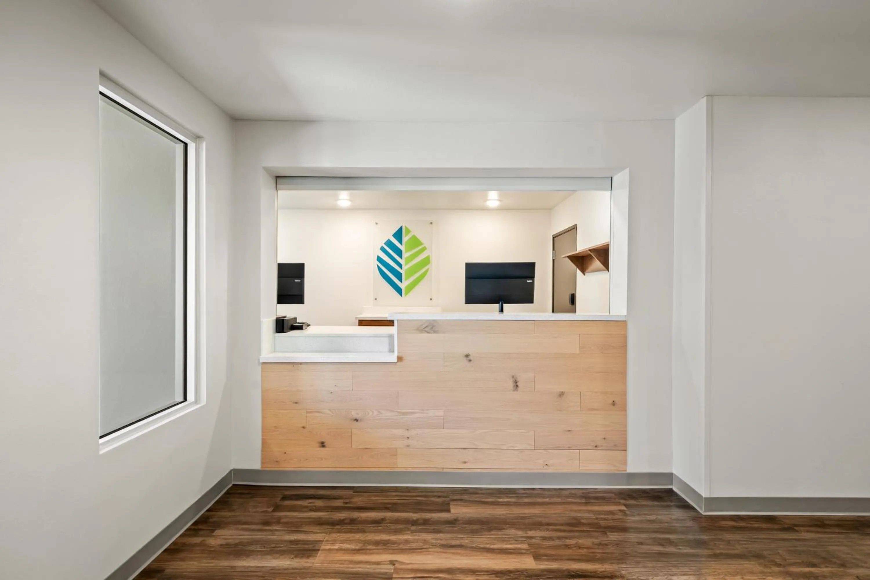 WoodSpring Suites Orlando East UCF