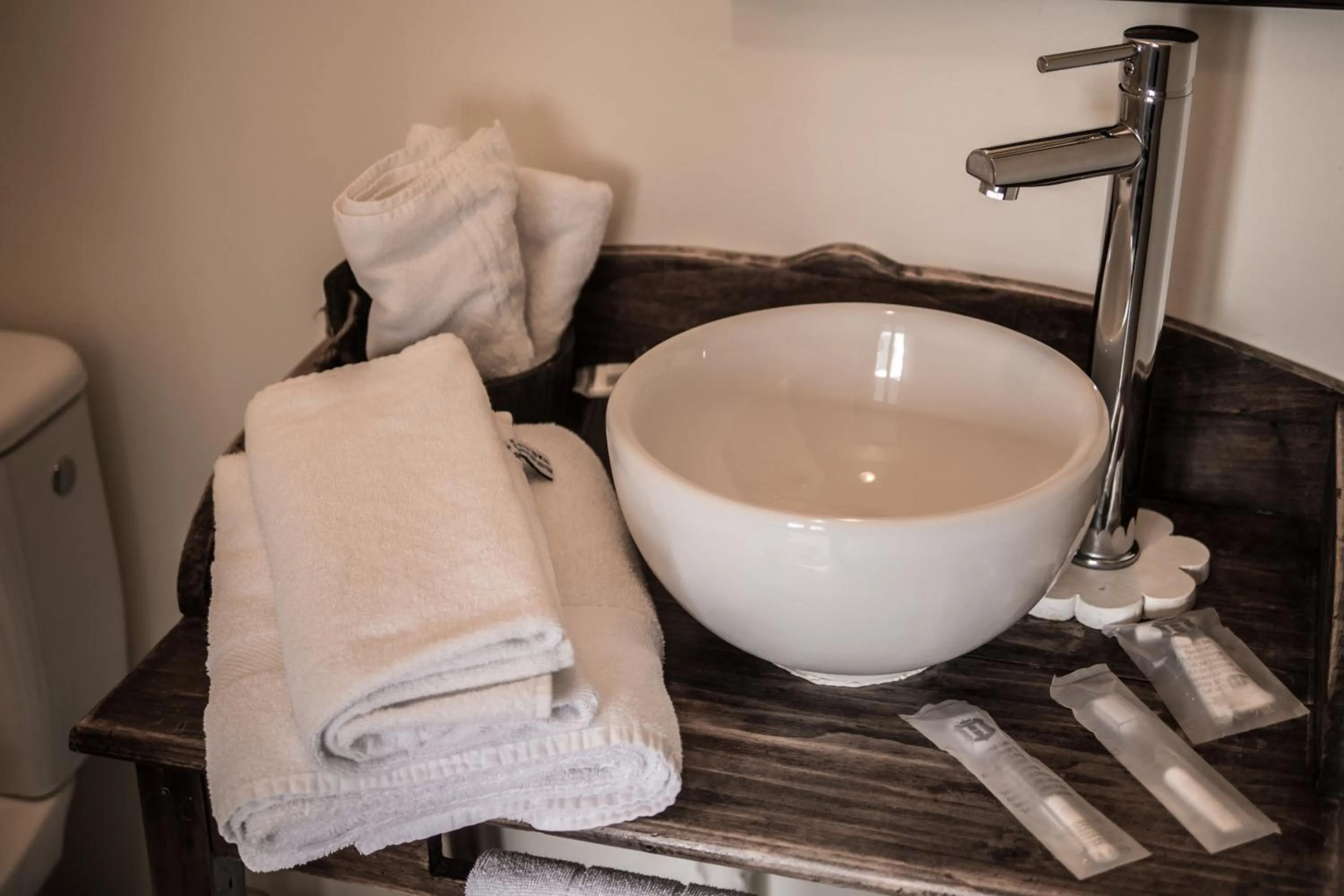 Bathroom in Le Bannier Hotel Restaurant