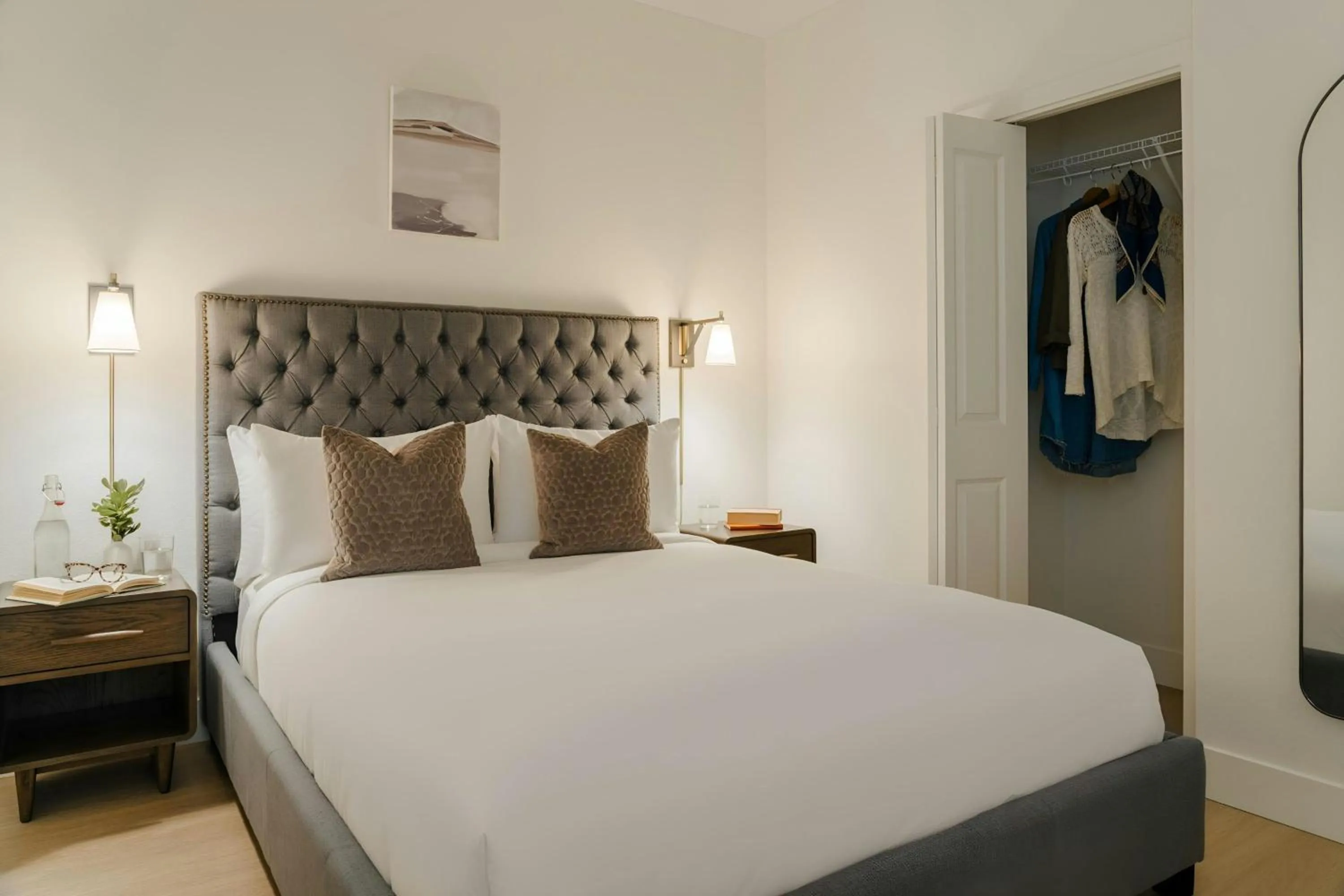 Bedroom, Bed in Sonder by Marriott Bonvoy Ceros Apartments RiNo