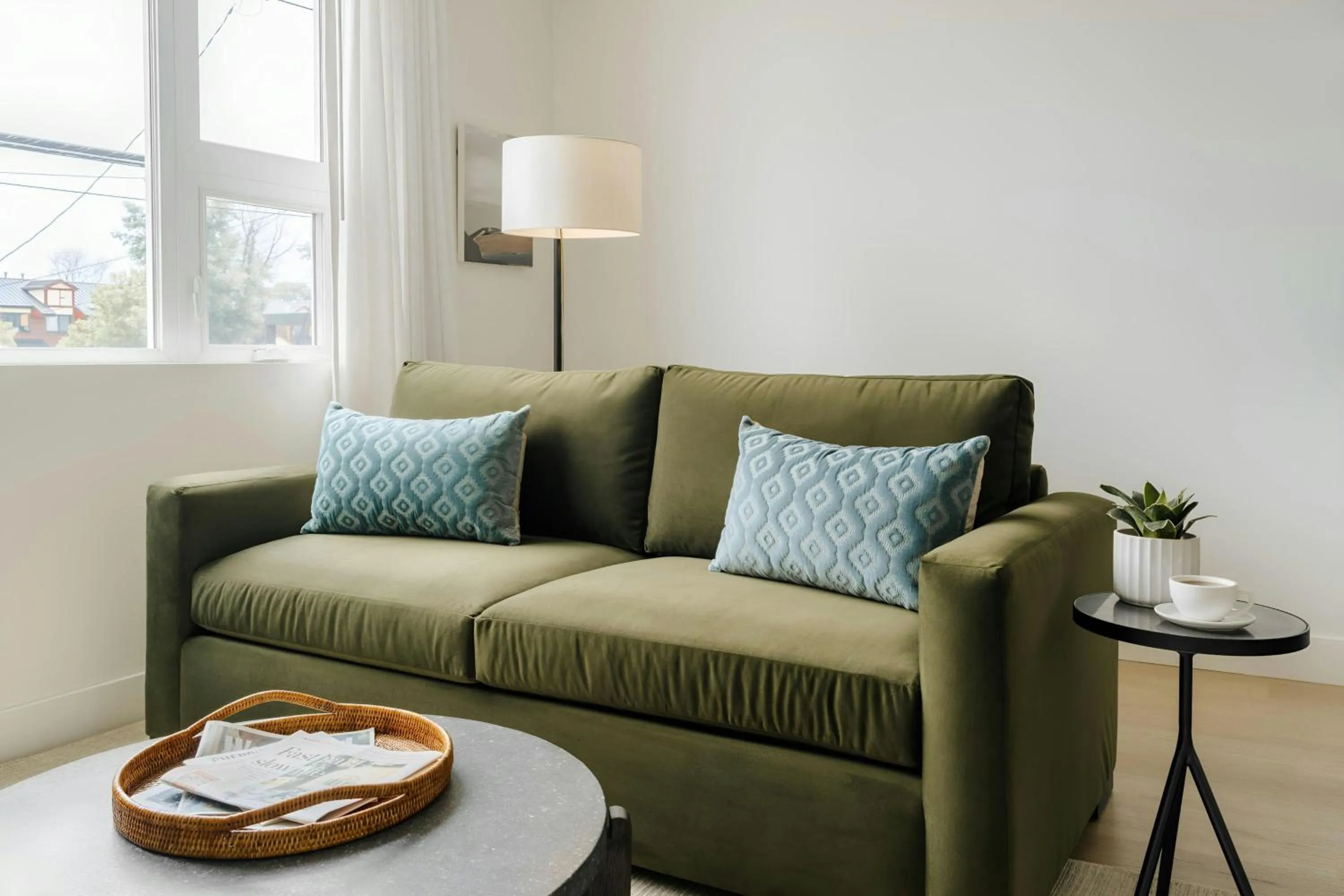Living room in Sonder by Marriott Bonvoy Ceros Apartments RiNo