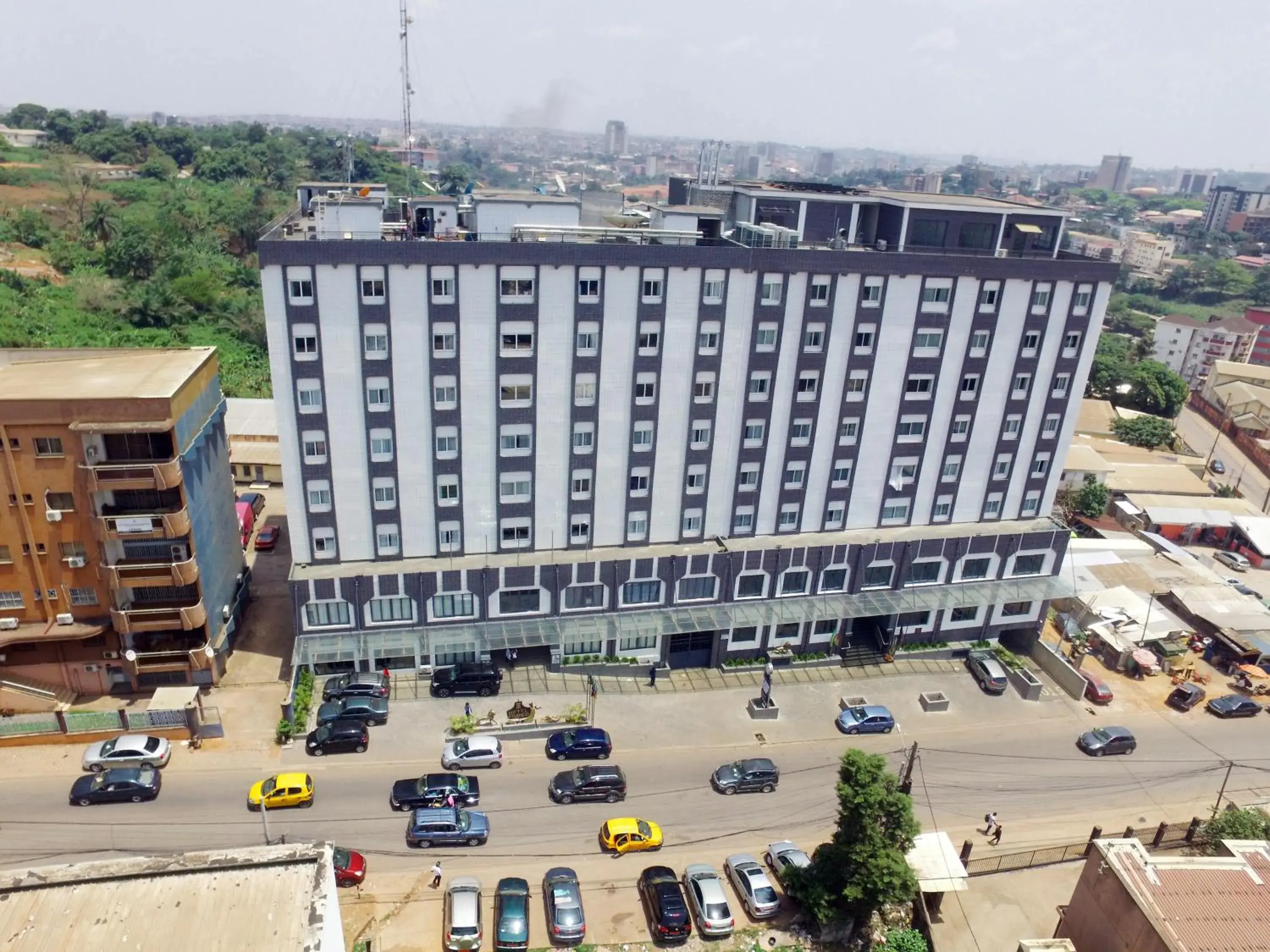 Property building in Hotel Franco Yaounde Property building in Hotel Franco Yaounde
