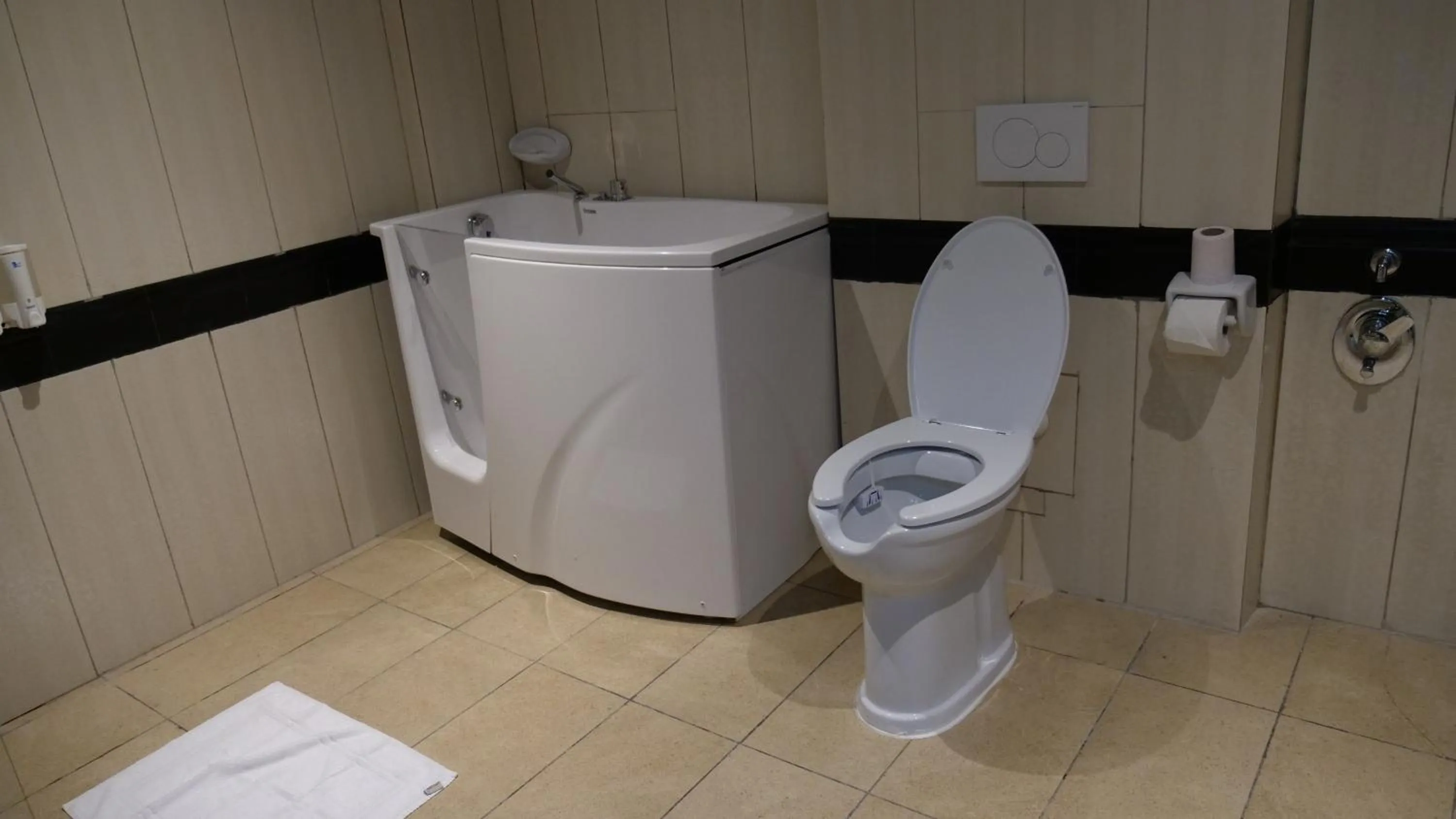 Bathroom in Hotel Franco Yaounde