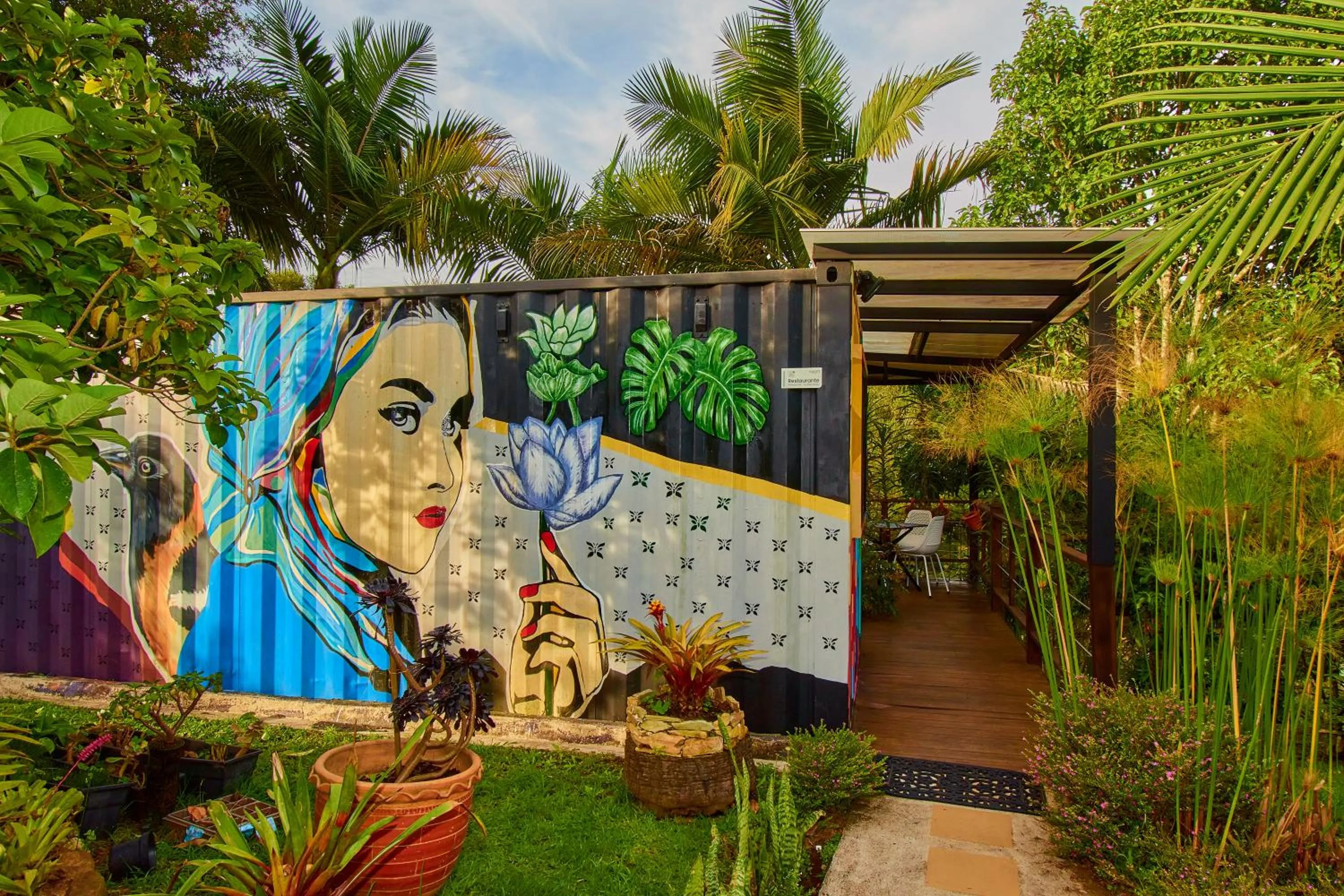 Restaurant/places to eat in Kokumi by Bernalo Hotels