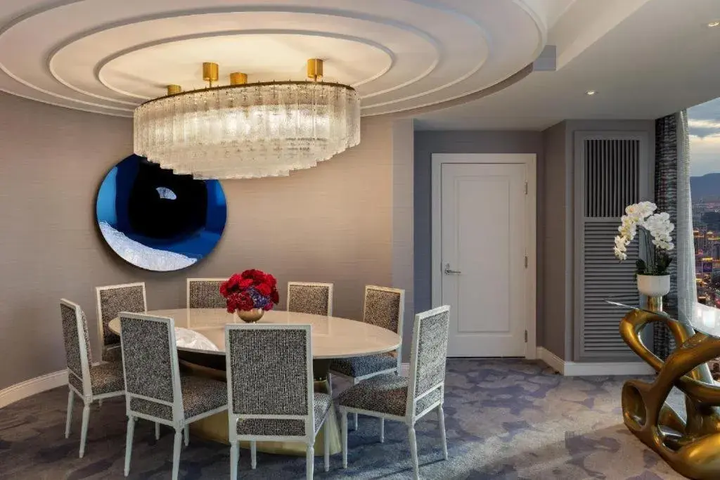 Fontainebleau Las Vegas, MICHELIN Key Award Hotel Fontainebleau Las Vegas, MICHELIN Key Award Hotel