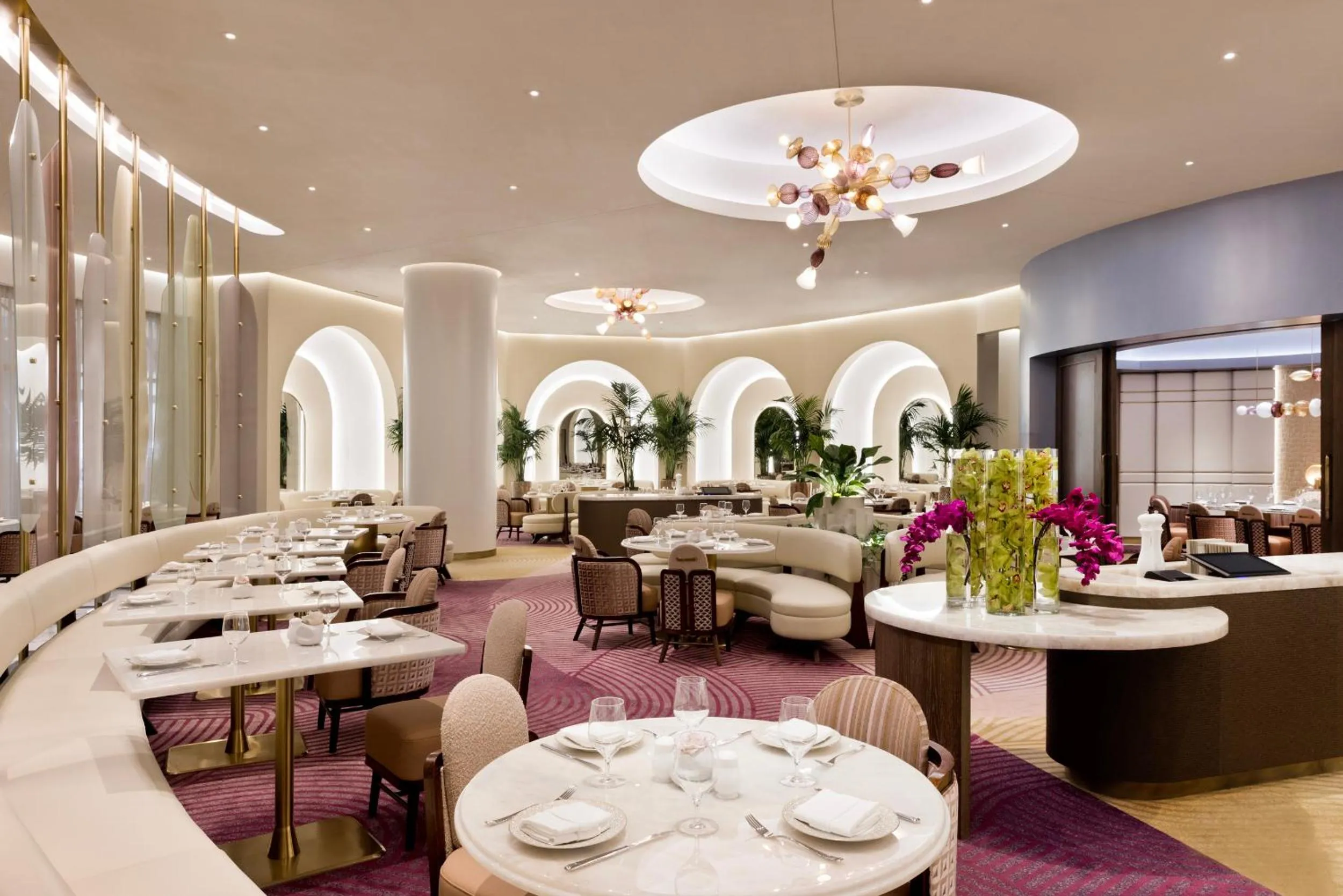 Restaurant/places to eat in Fontainebleau Las Vegas