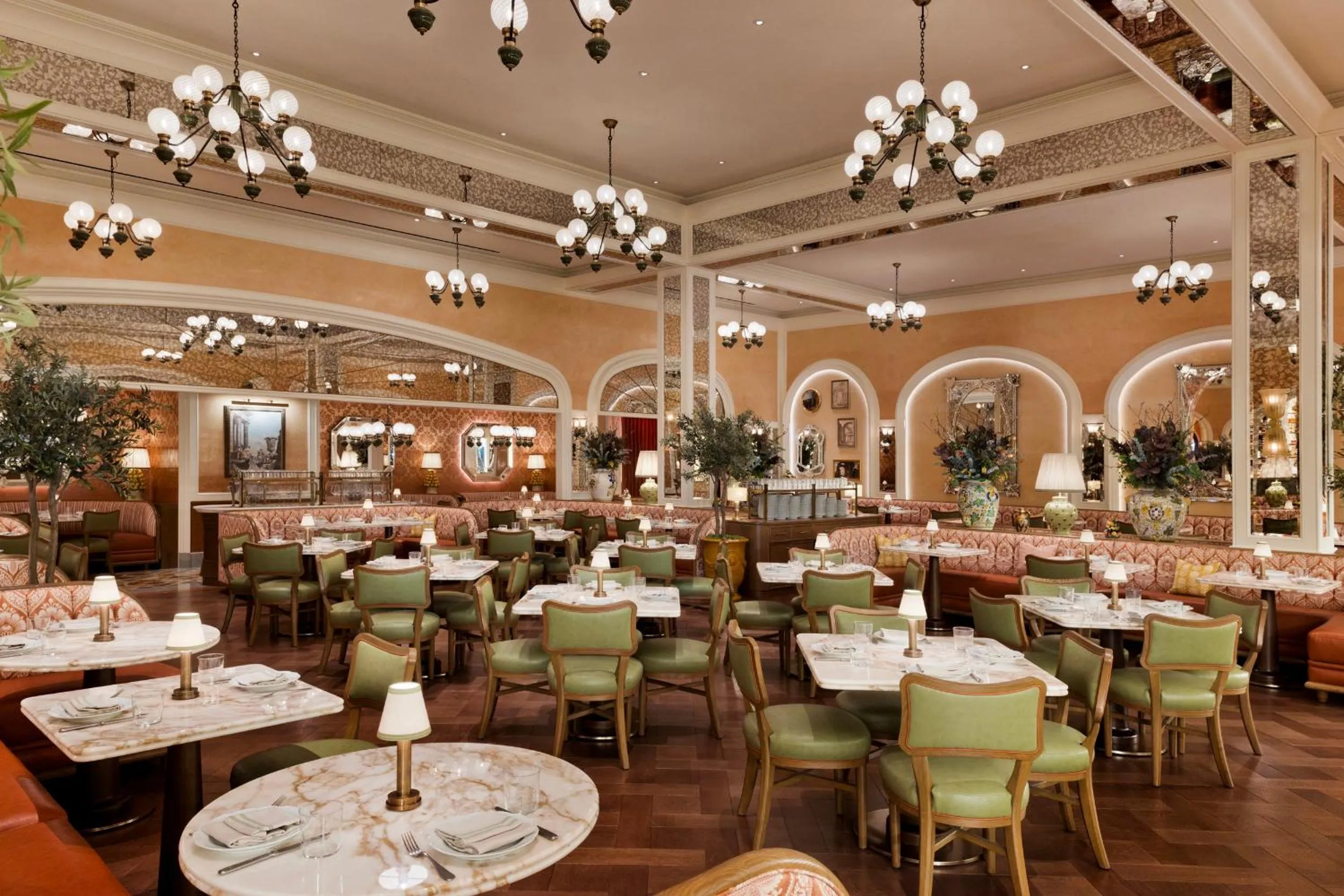 Restaurant/places to eat in Fontainebleau Las Vegas