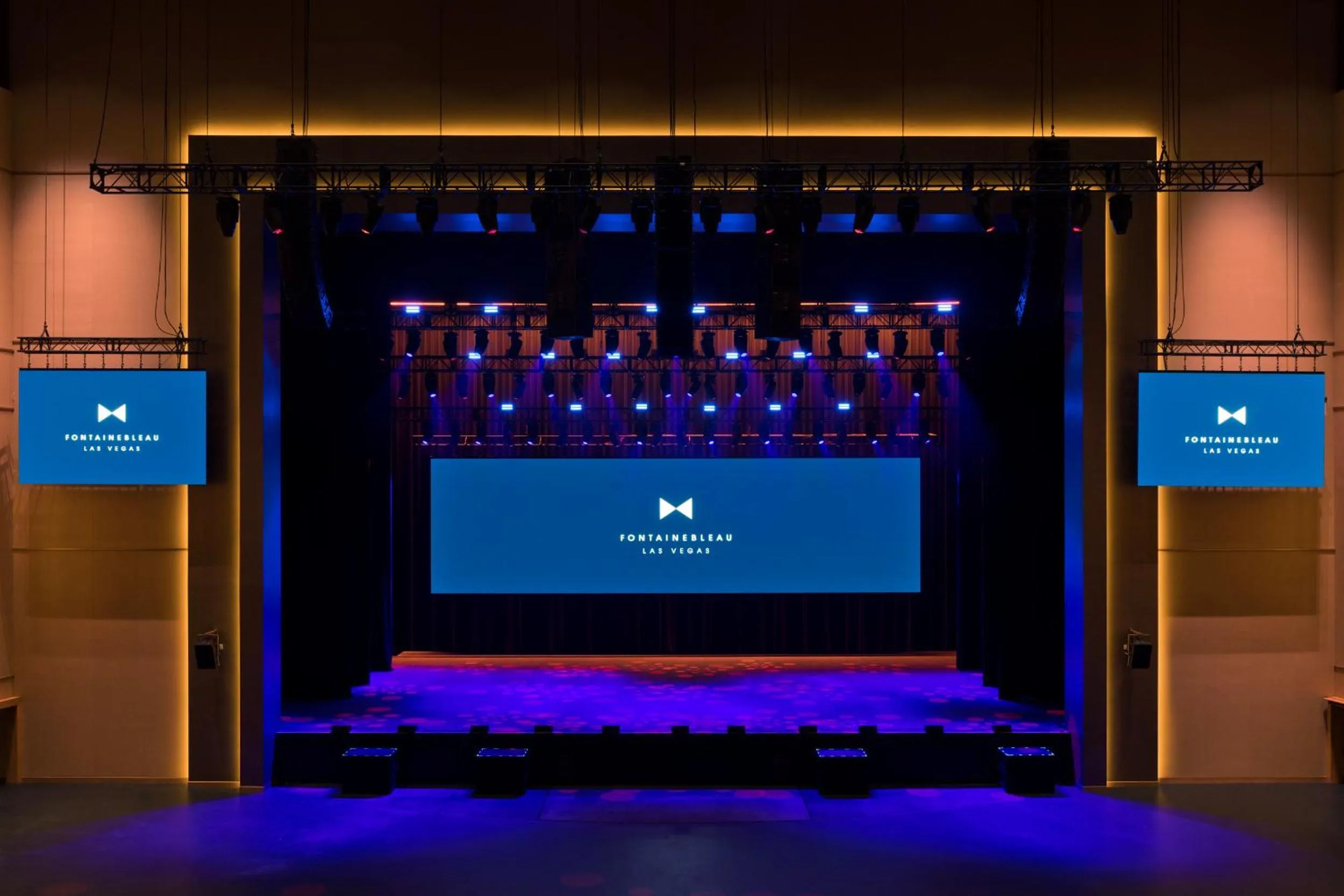 Entertainment in Fontainebleau Las Vegas