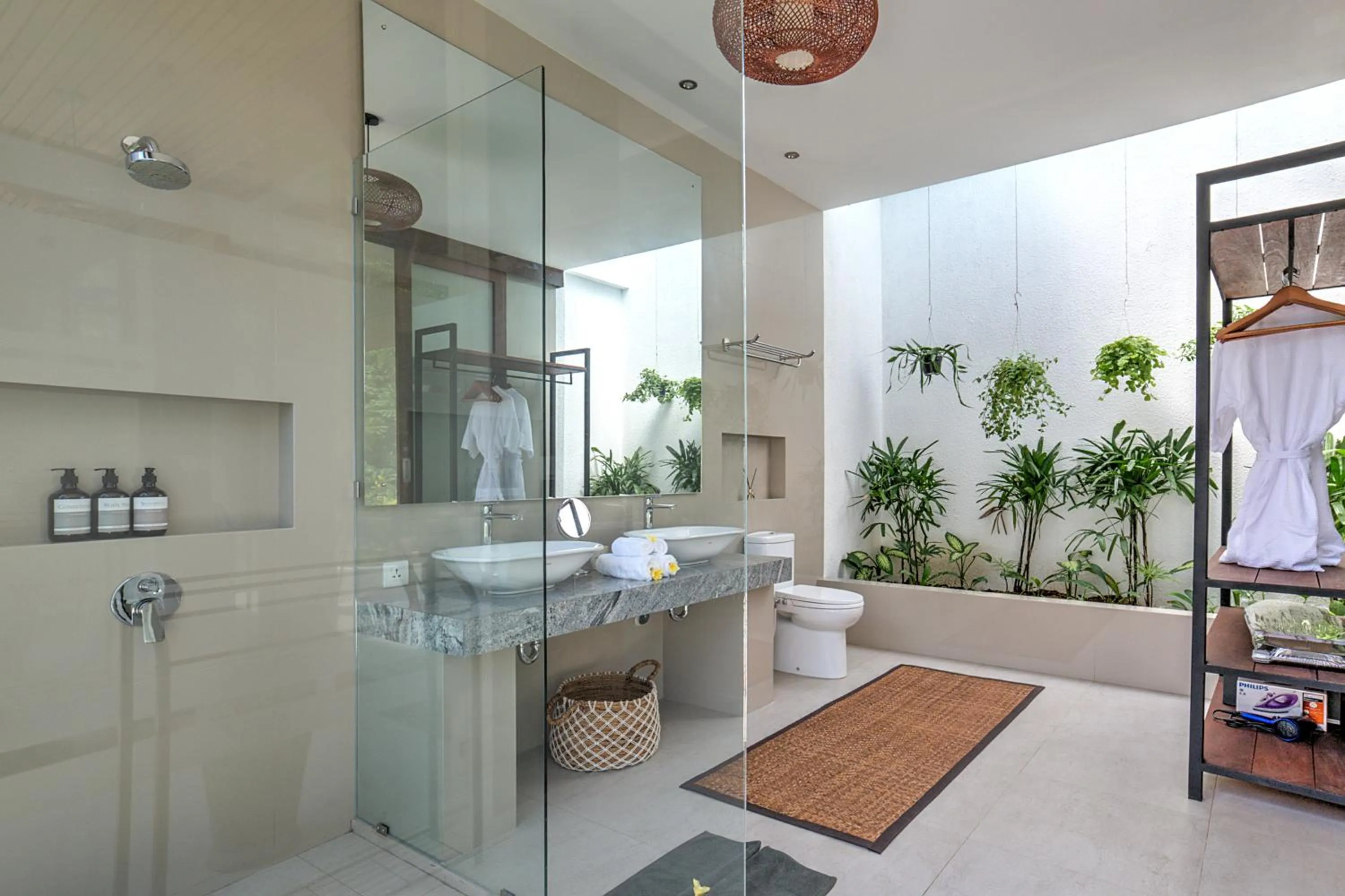 Shower in The Studios Ubud-Adult Only