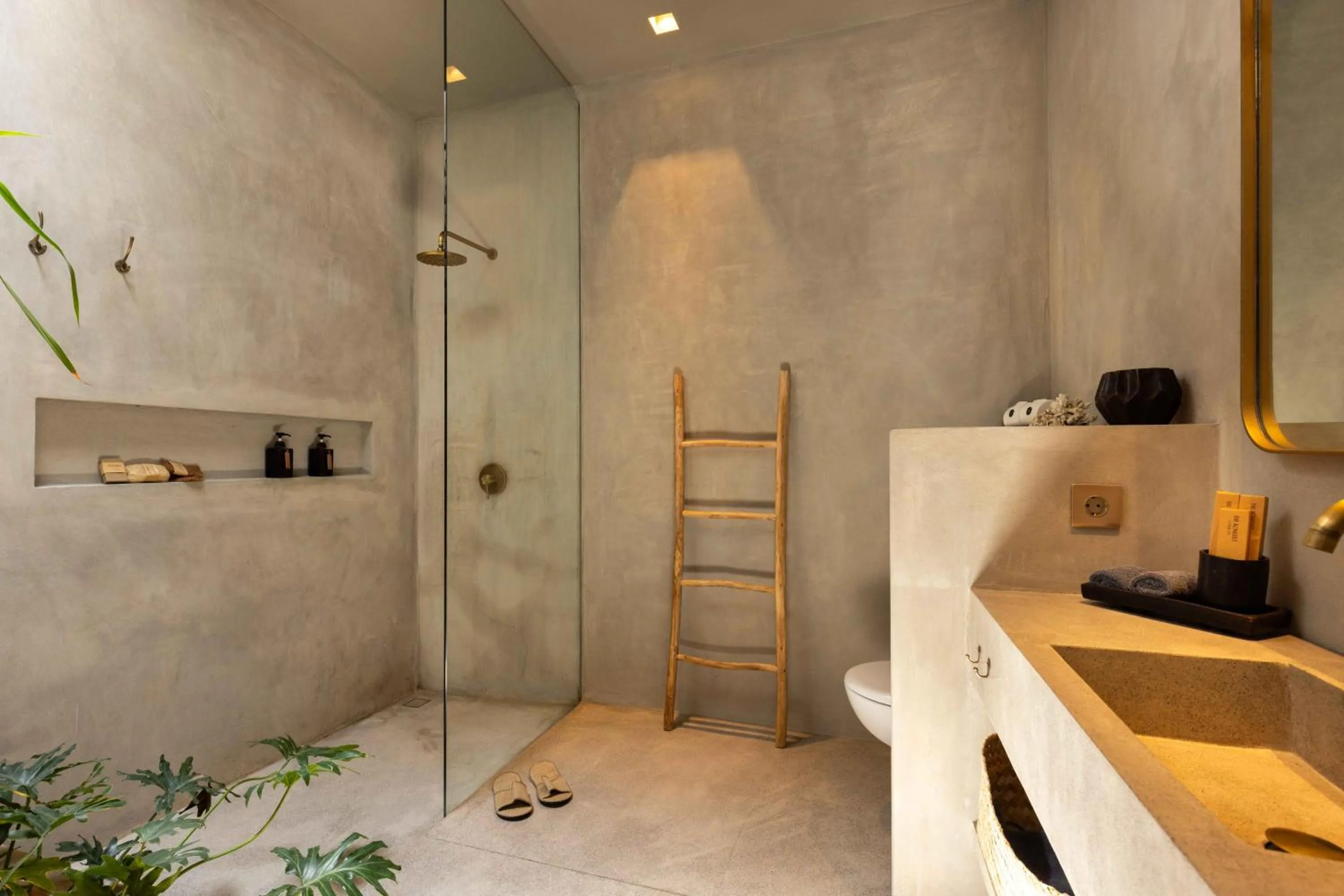 Shower in The Konkret Lombok