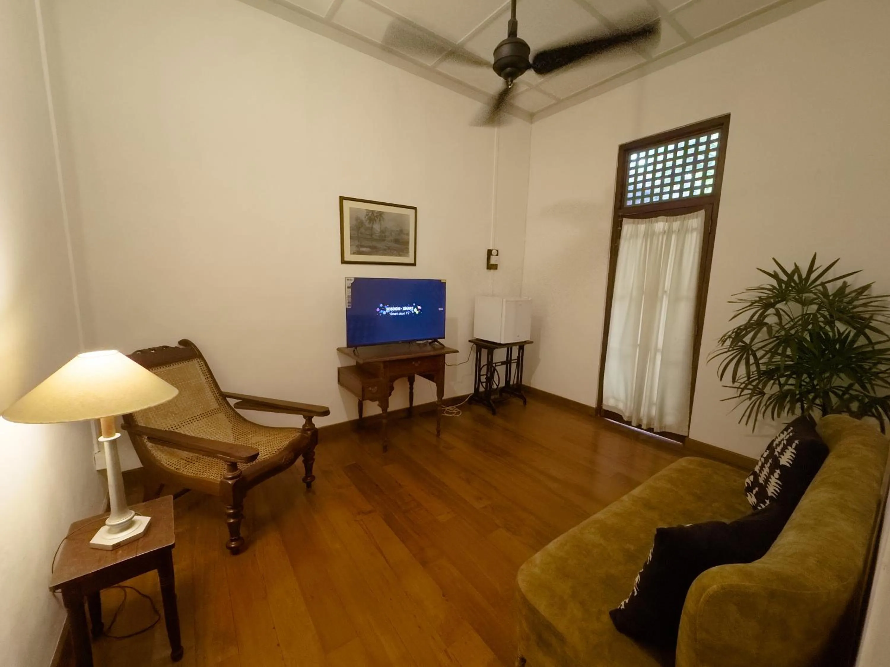 TV and multimedia in Havelock Bungalow - Live Fire Cooking - Enjoy 10 percent off at GINI Outdoor Kitchen