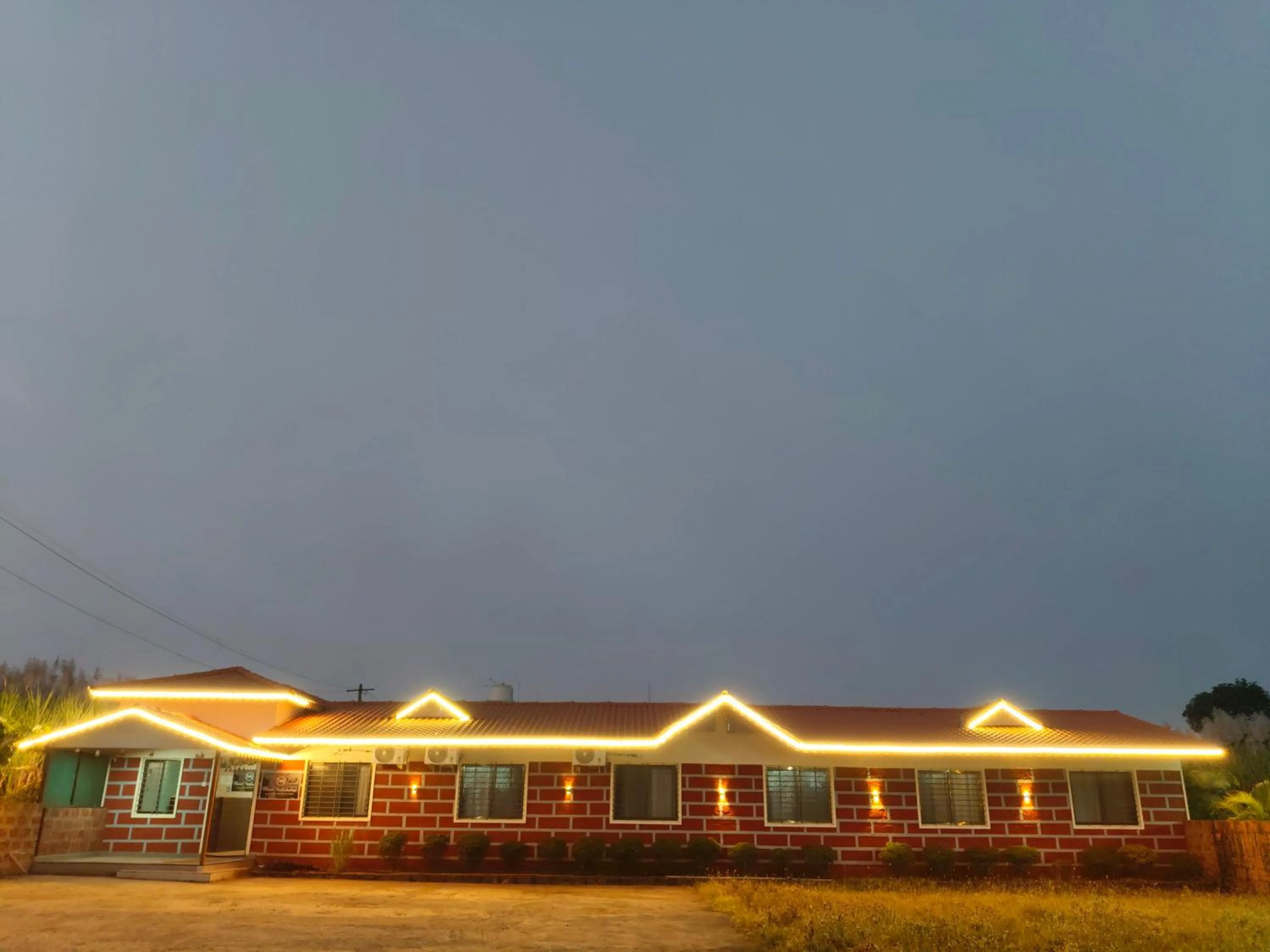 Hotel Nakshatra Resort